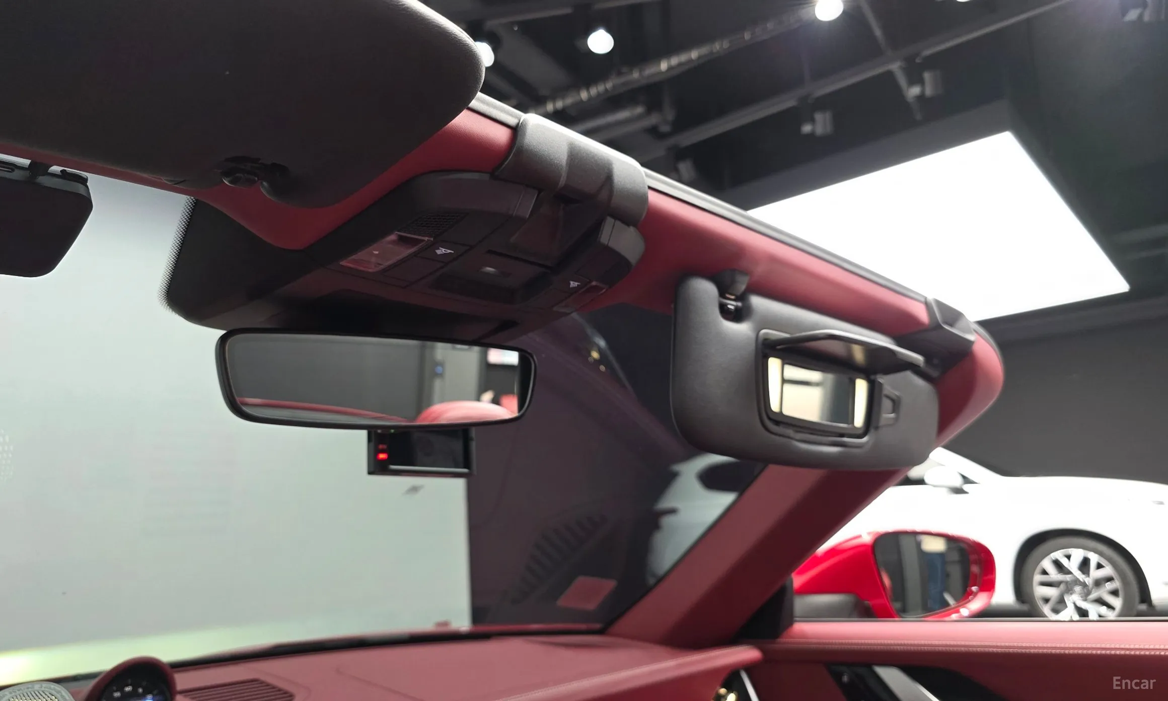 Porsche 911 (992) превью 19
