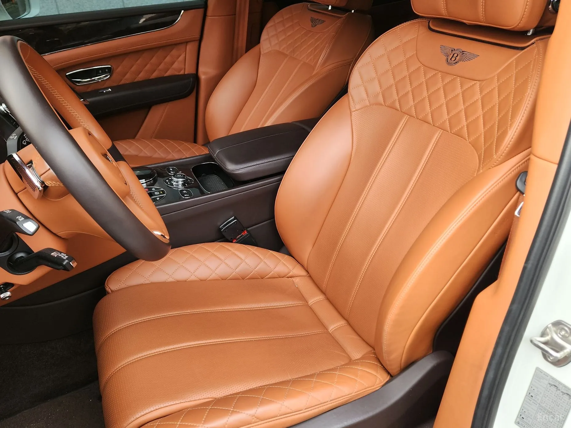 Bentley Bentayga превью 8