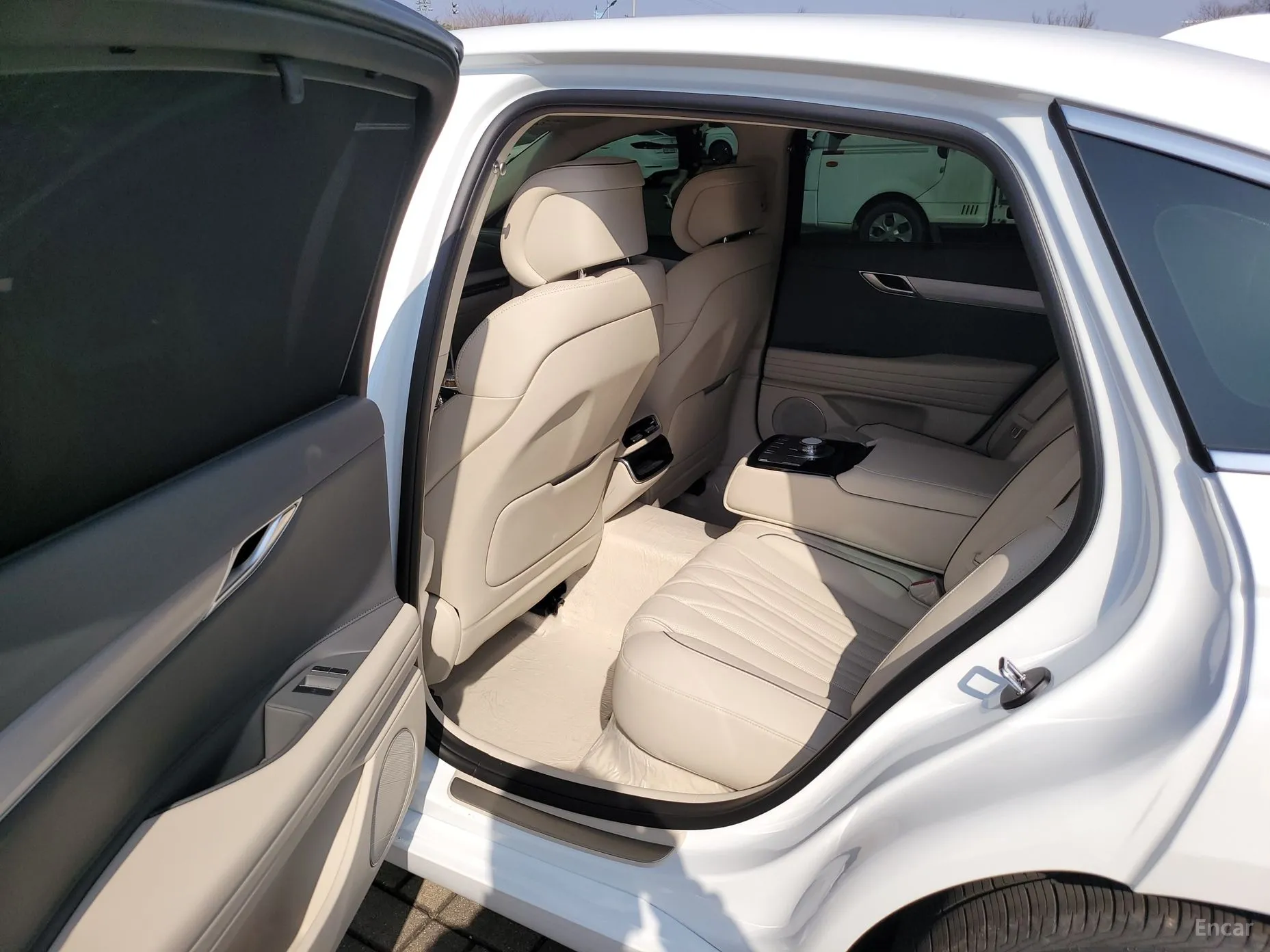 Genesis G80 (RG3) превью 8