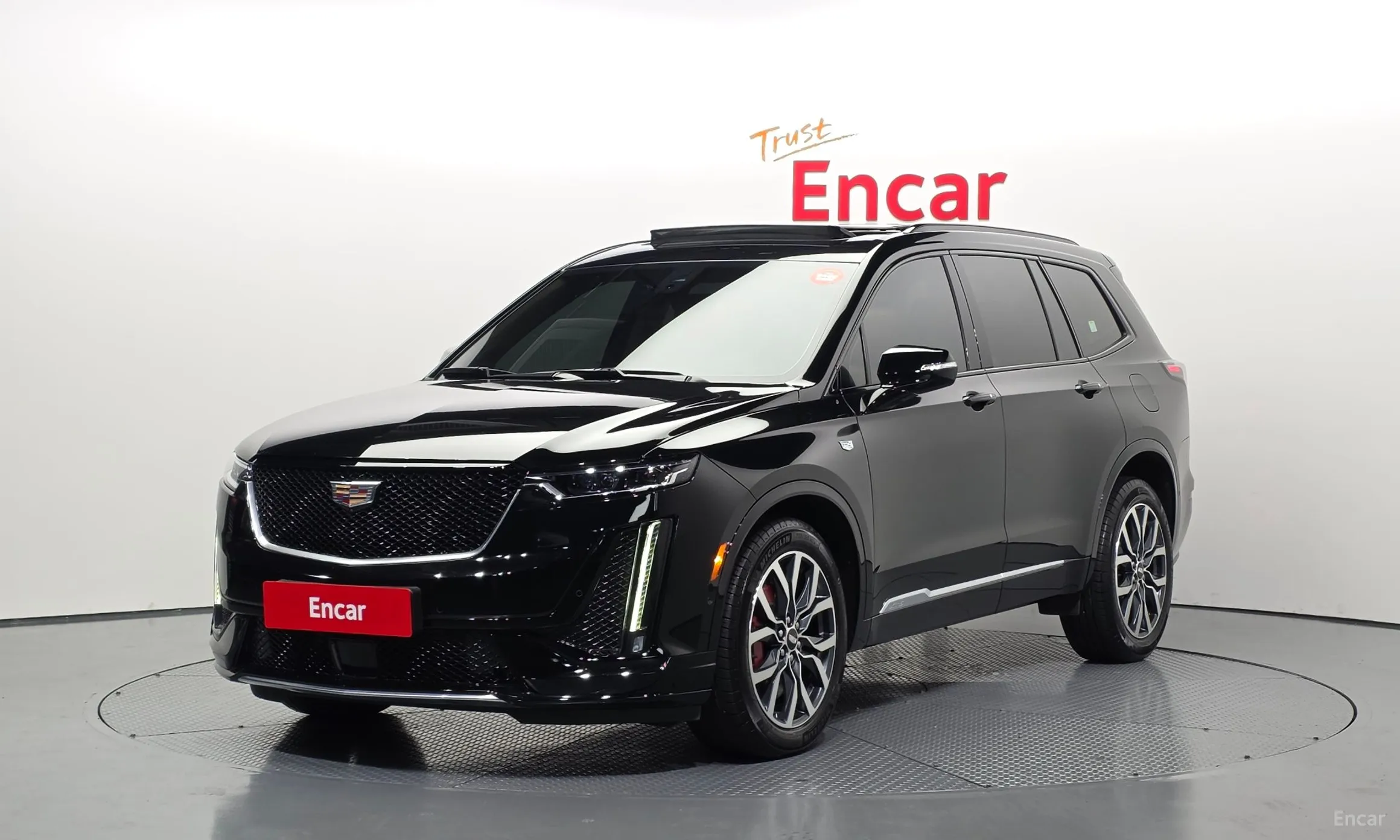 XT6