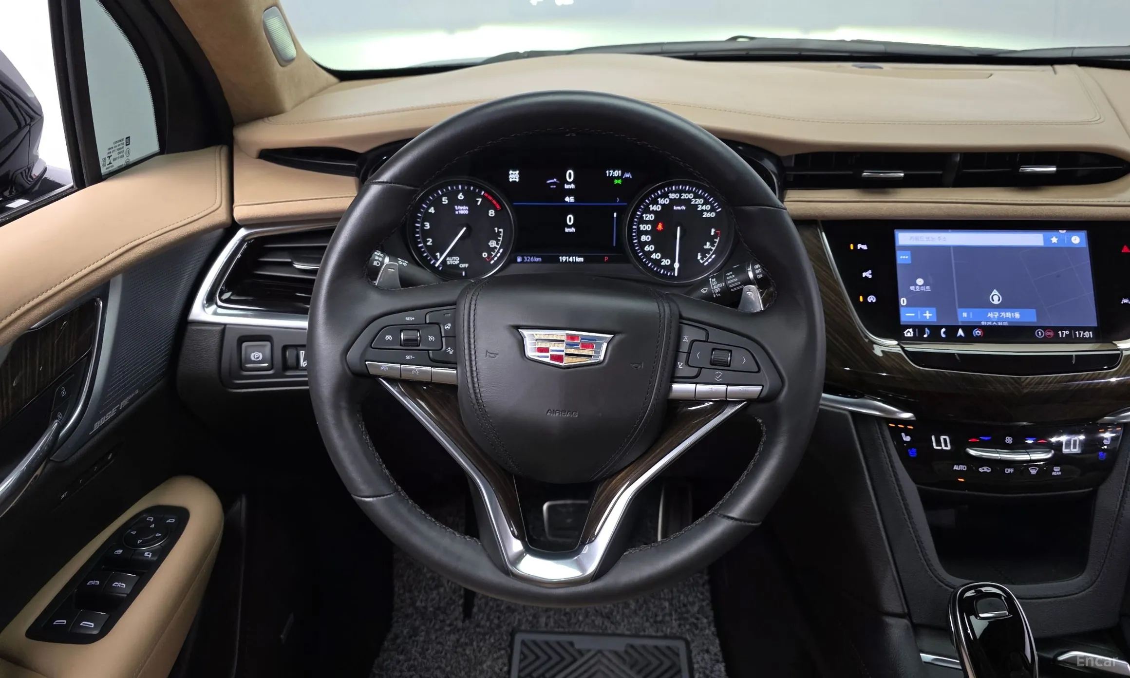 Cadillac XT6 превью 13