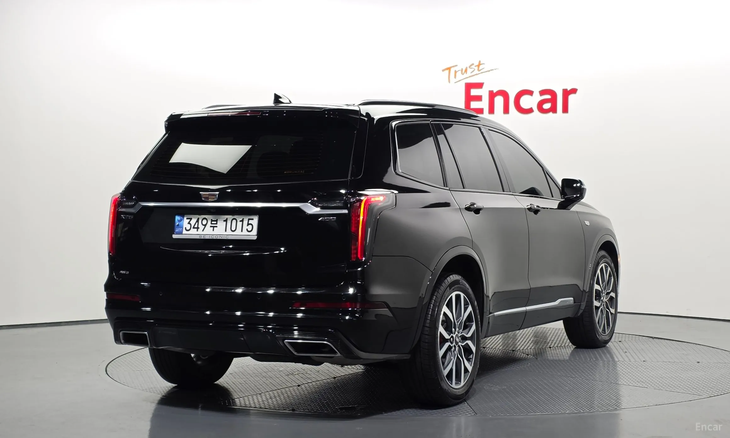 Cadillac XT6 превью 2