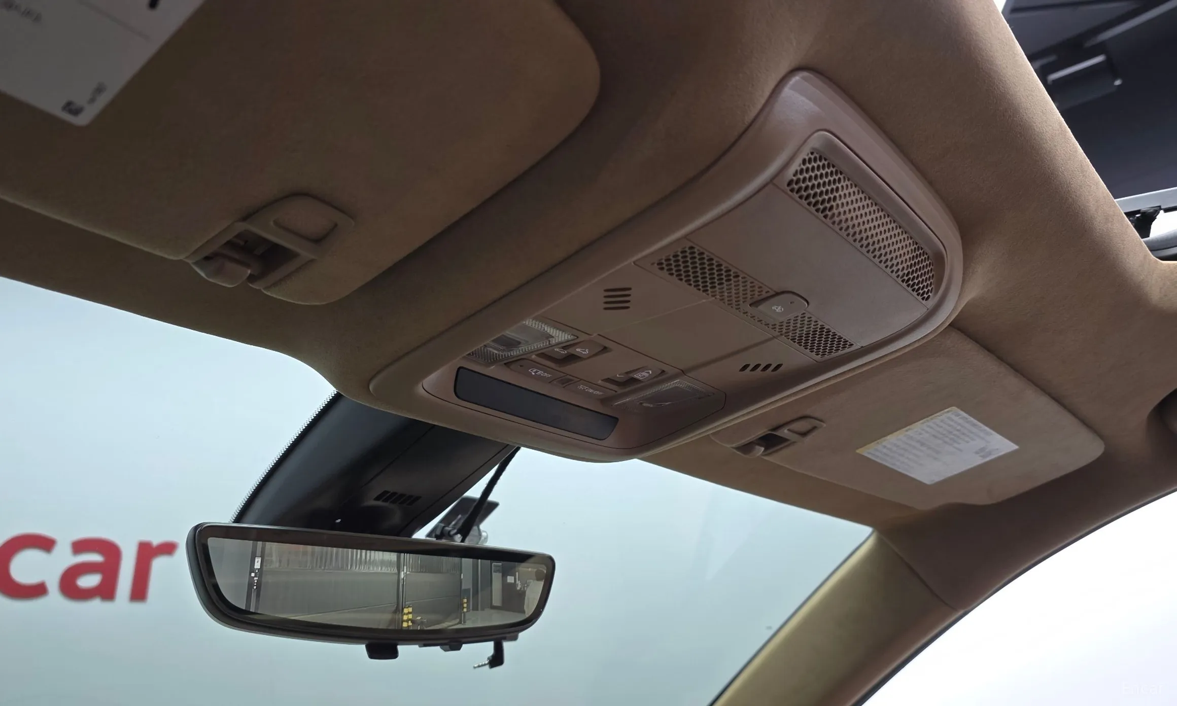 Cadillac XT6 превью 19