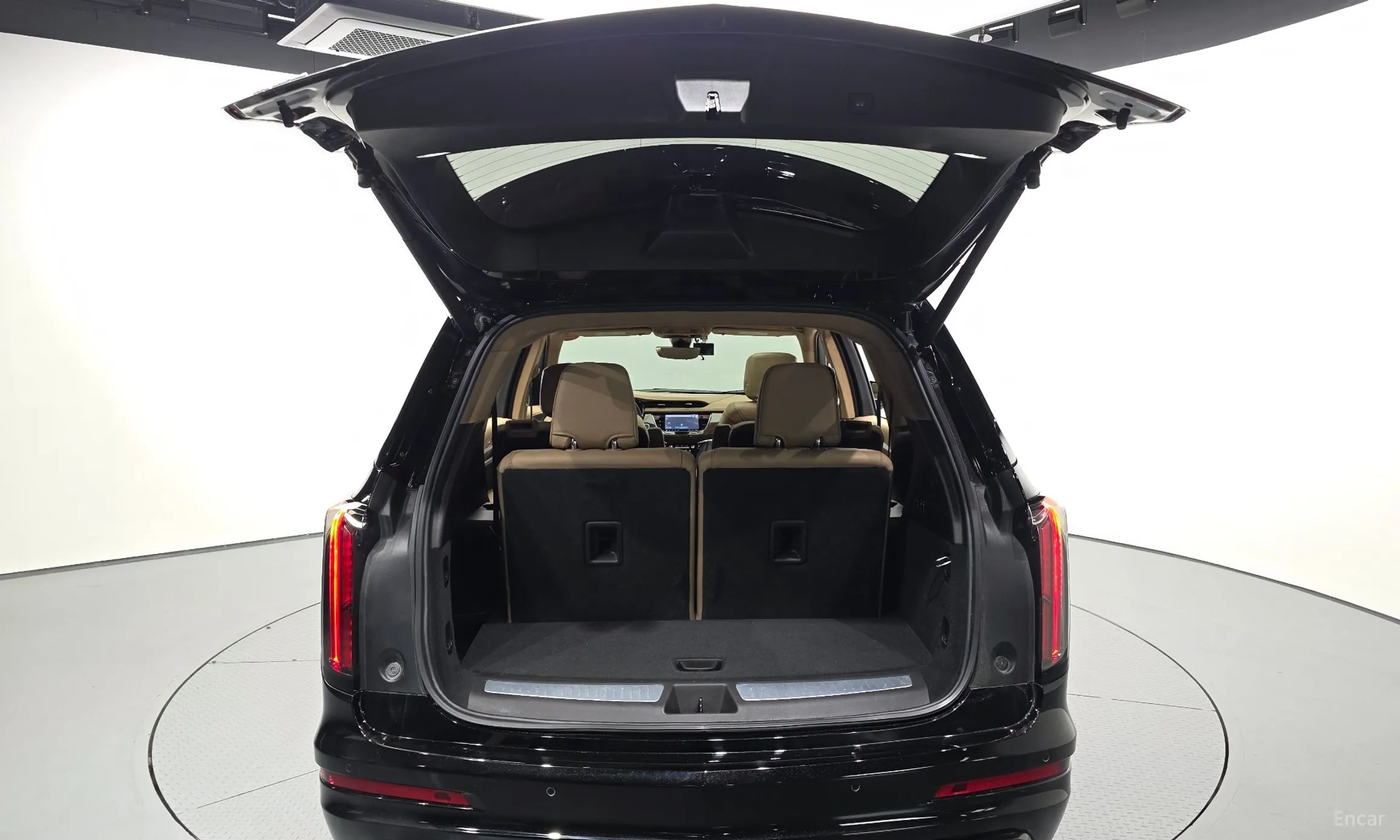 Cadillac XT6 превью 20