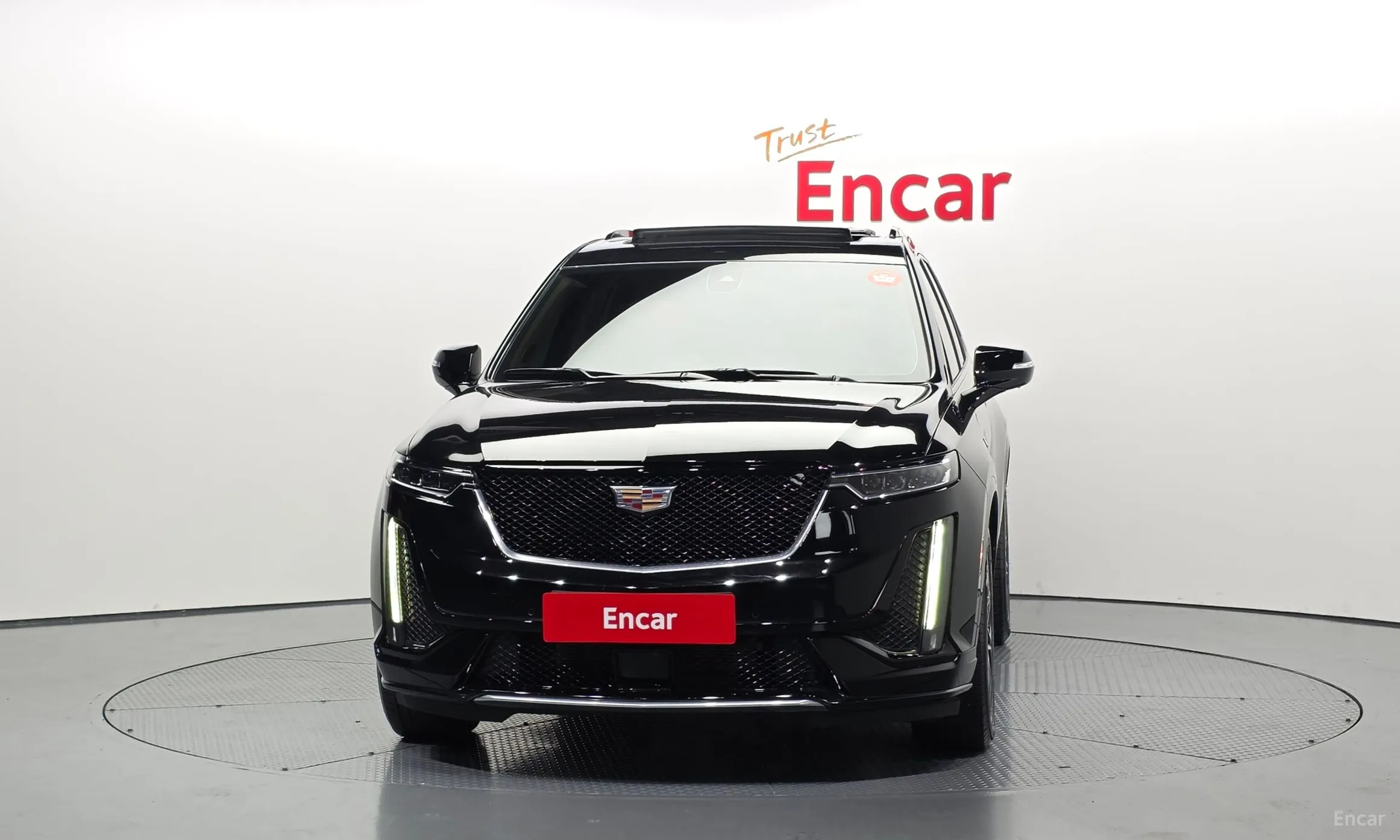 Cadillac XT6 превью 3