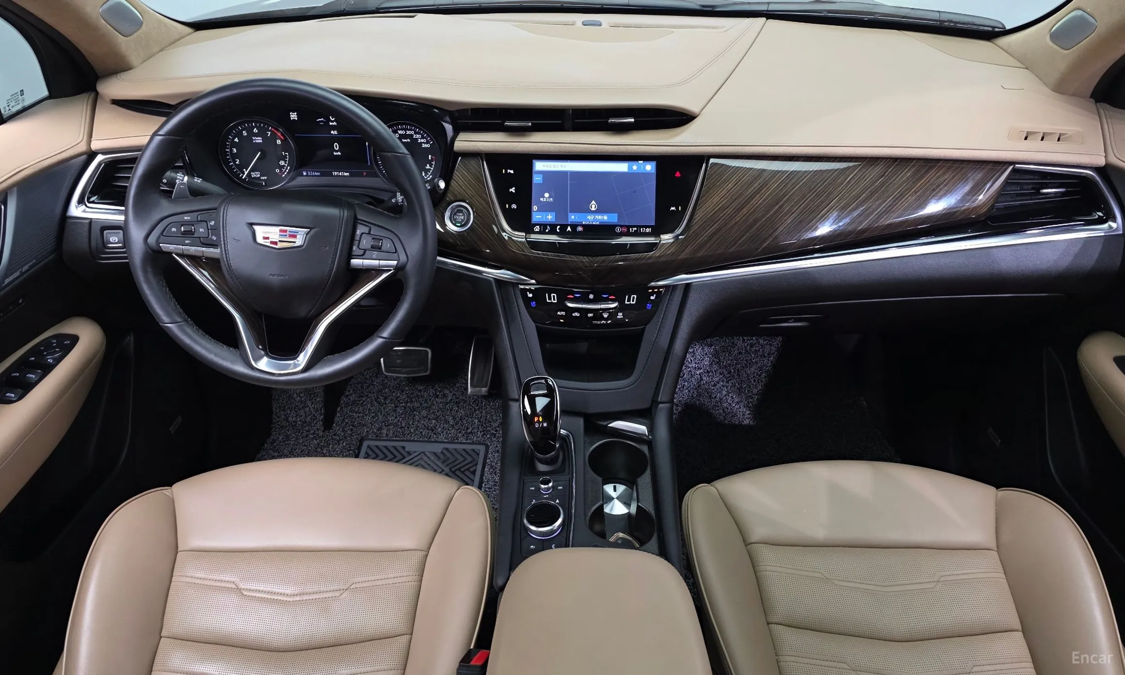 Cadillac XT6 превью 7