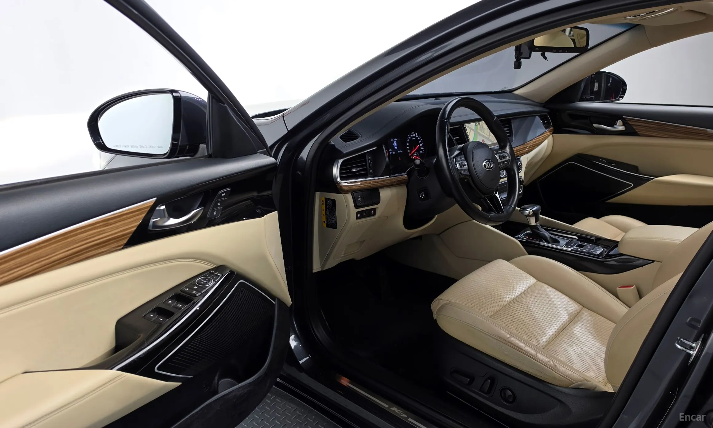 Kia K7 превью 10