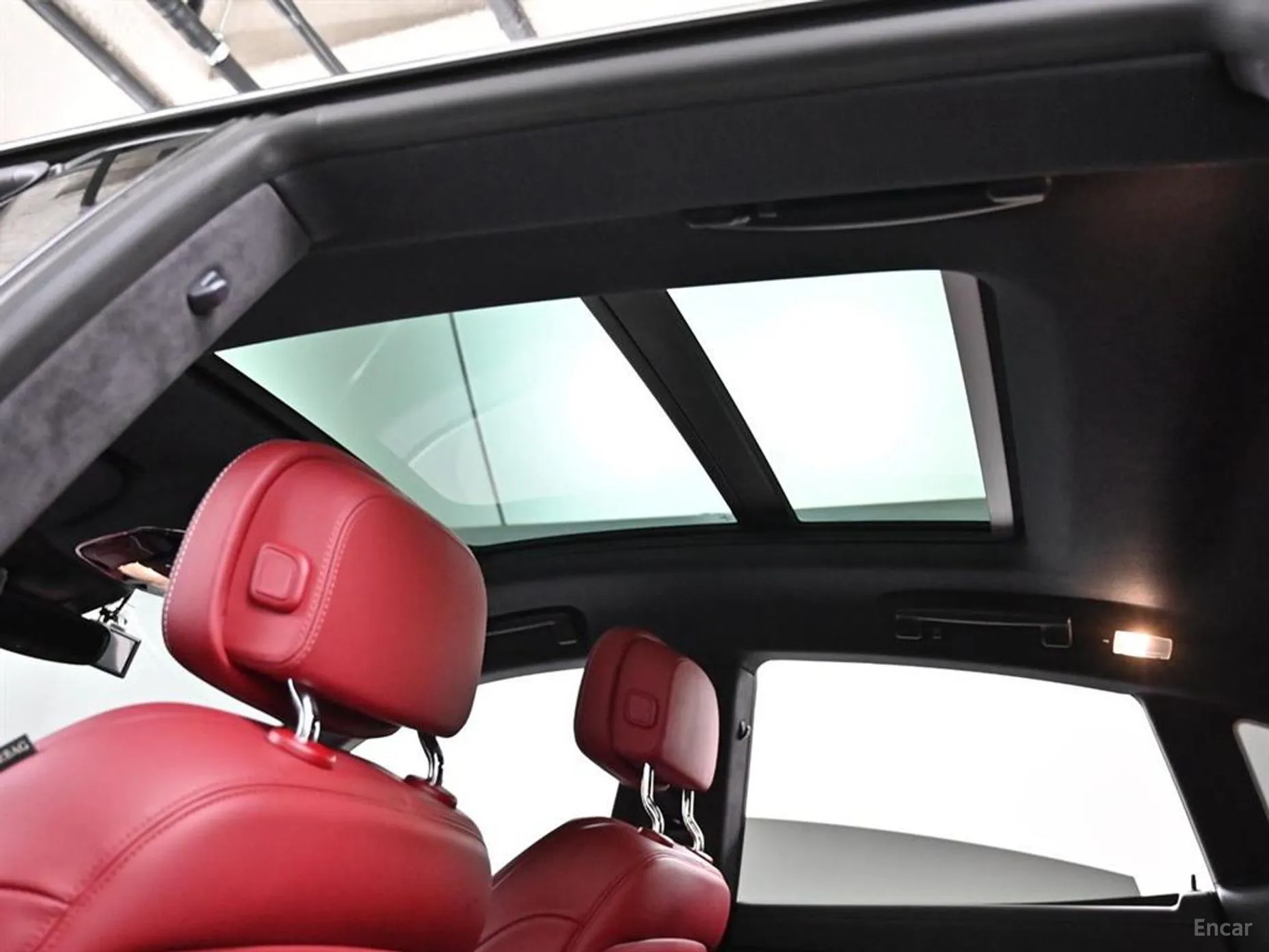 Maserati Levante превью 19