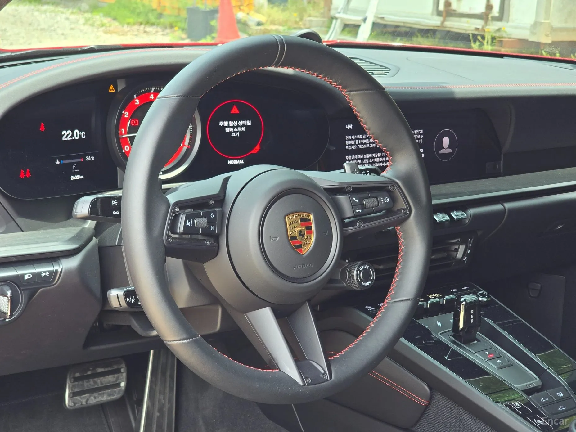 Porsche 911 (992) превью 11