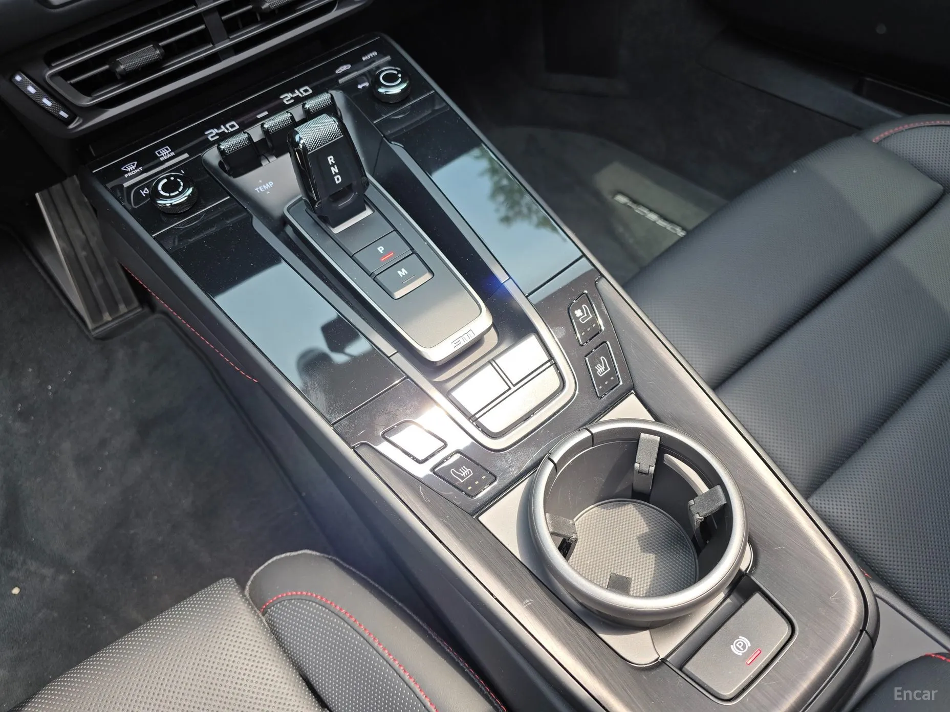 Porsche 911 (992) превью 13