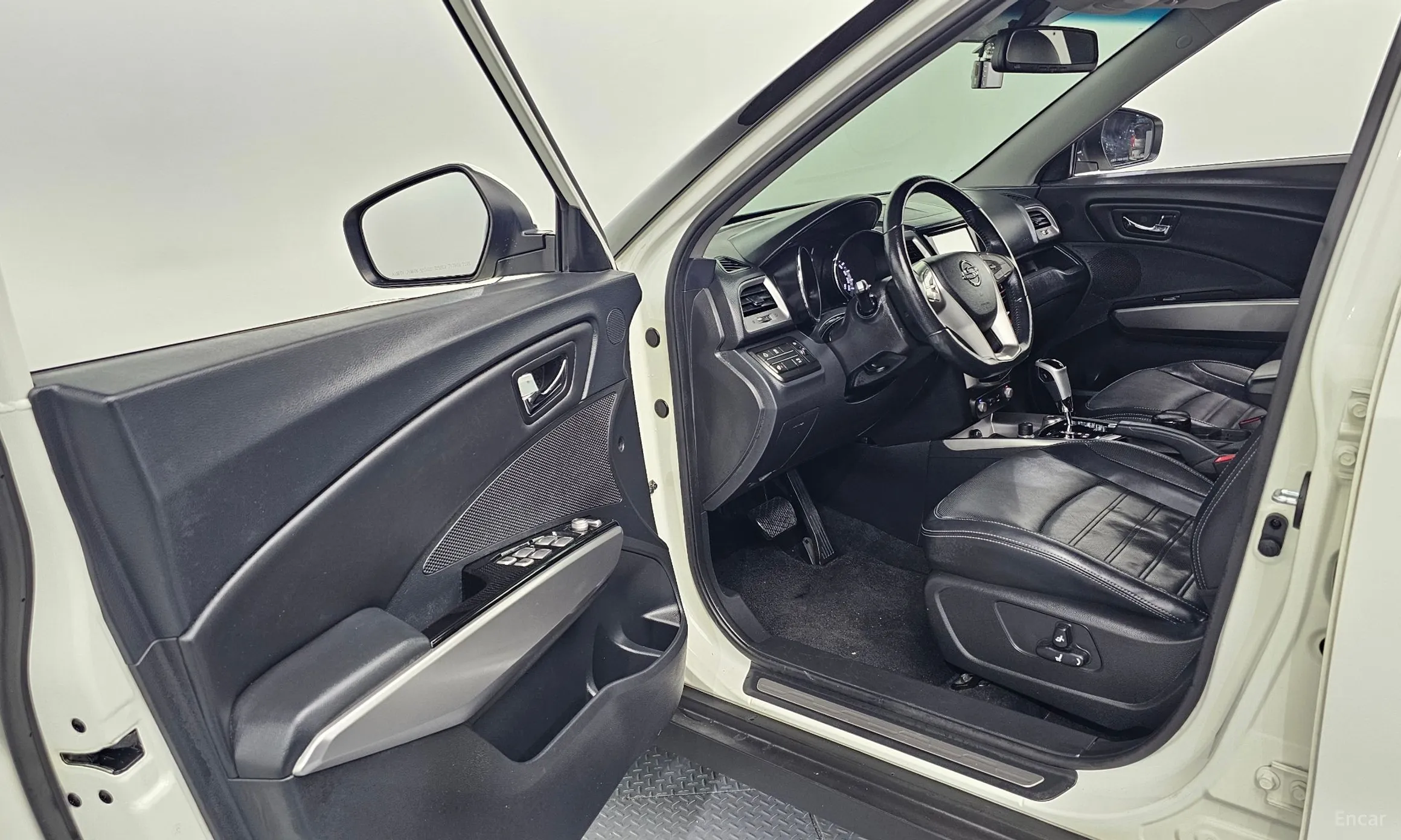 KG Mobility (SsangYong) Tivoli, Lazio превью 10
