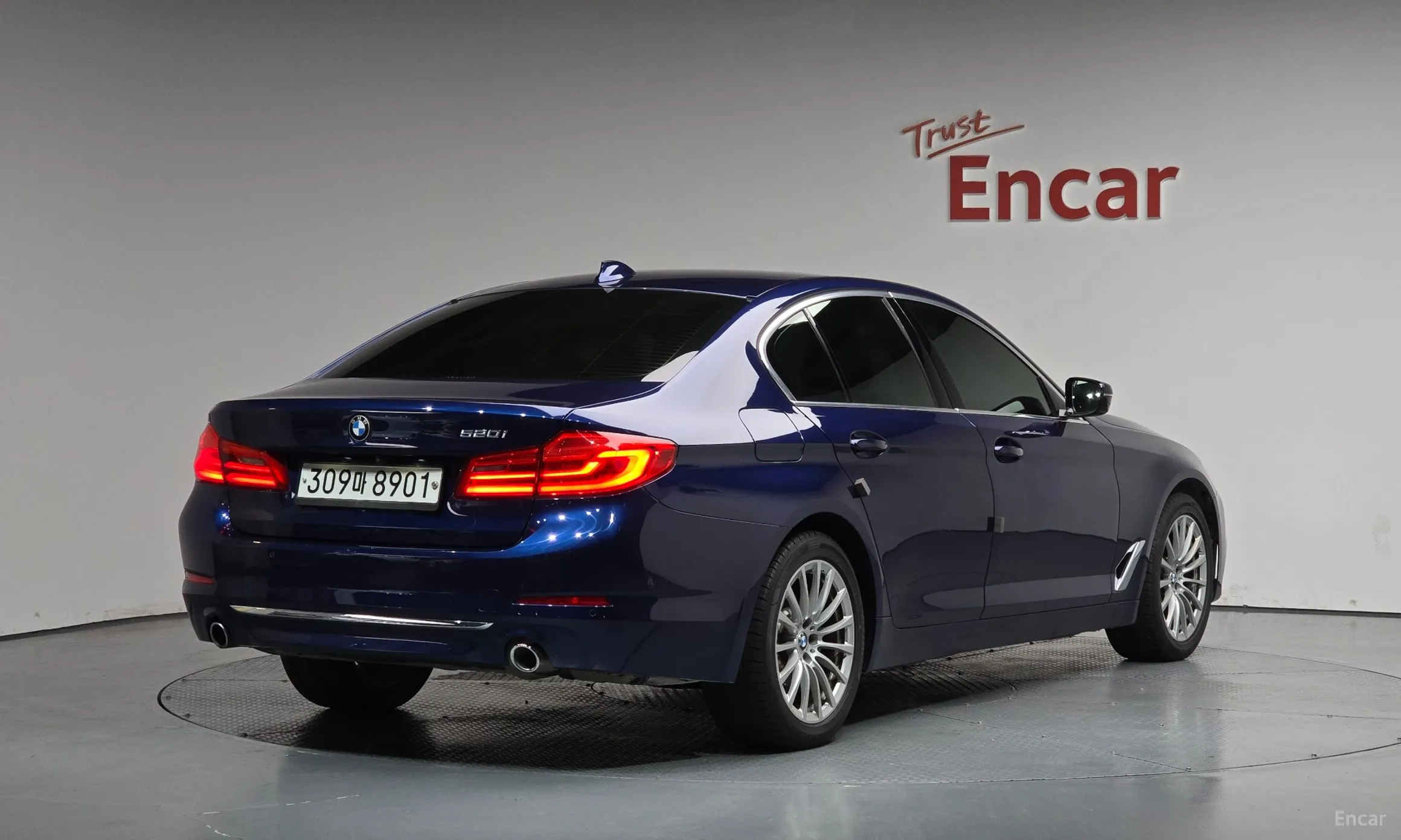 BMW 5 Series (G30)