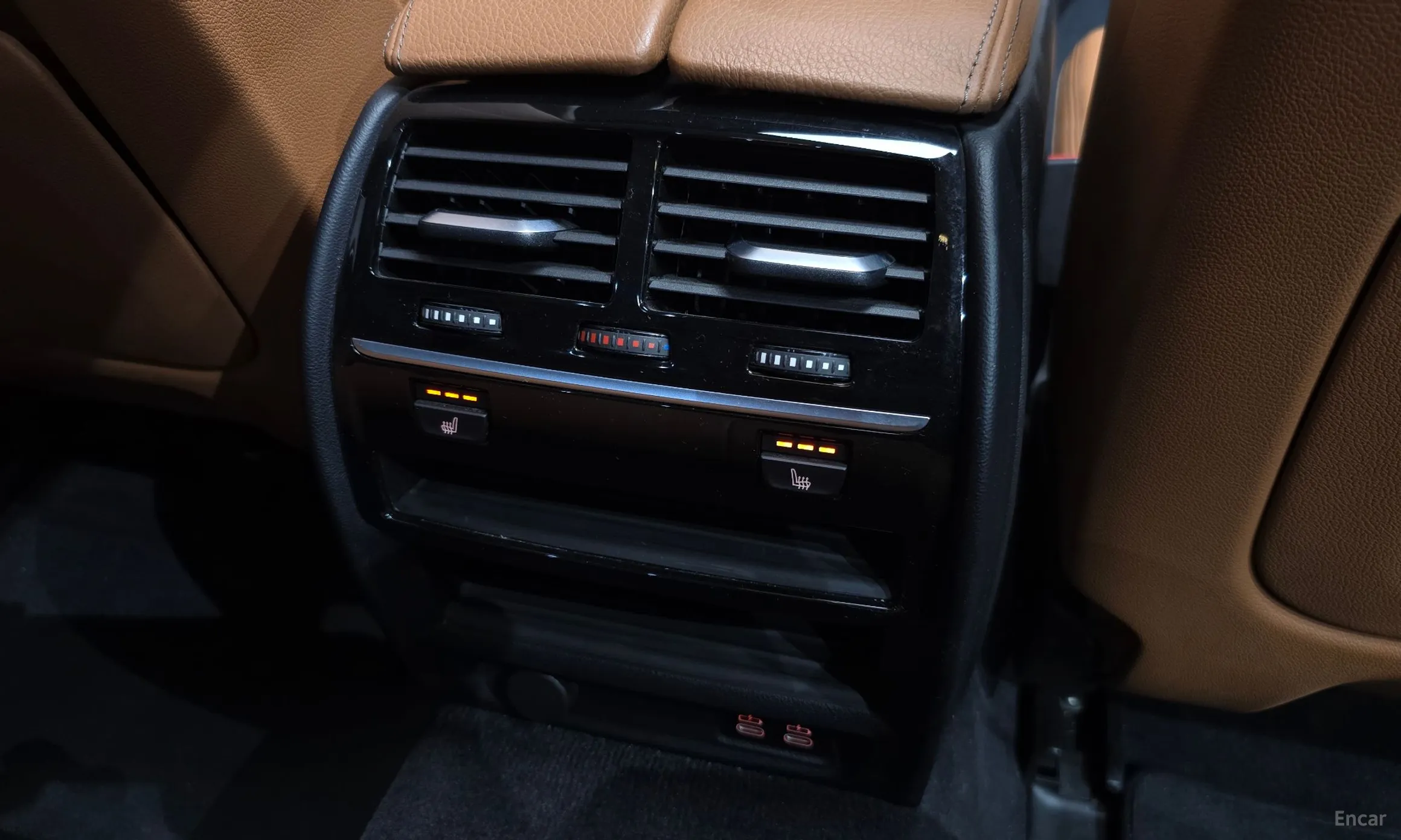 BMW 5 Series (G30) превью 19
