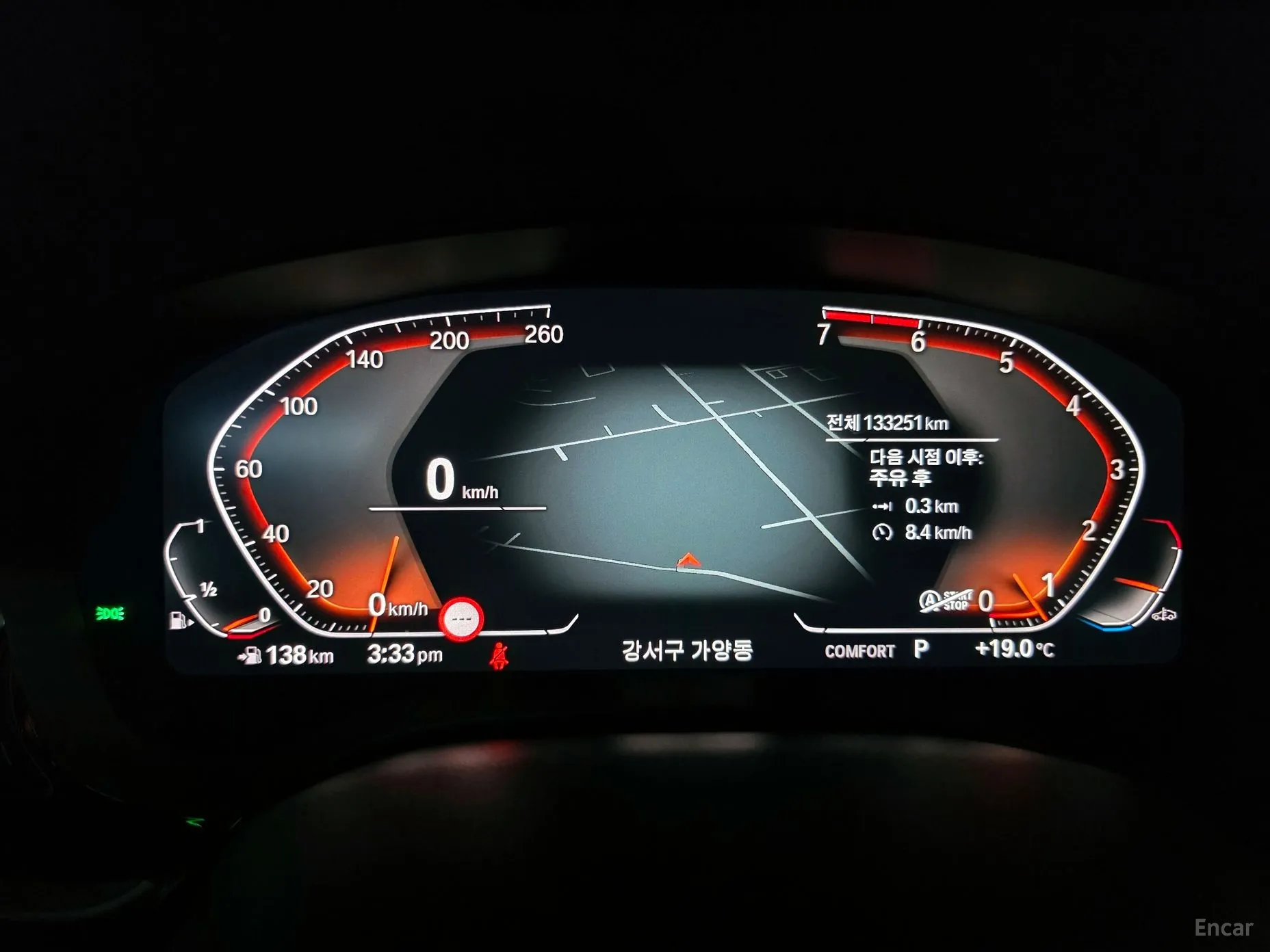 BMW 5 Series (G30) превью 8