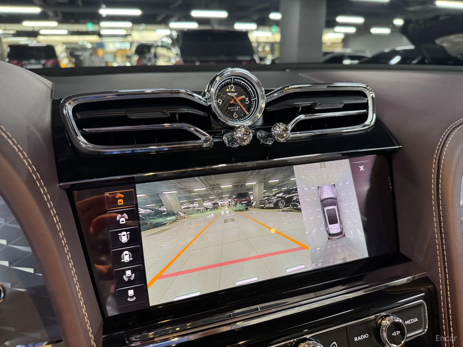 Bentley Bentayga превью 10