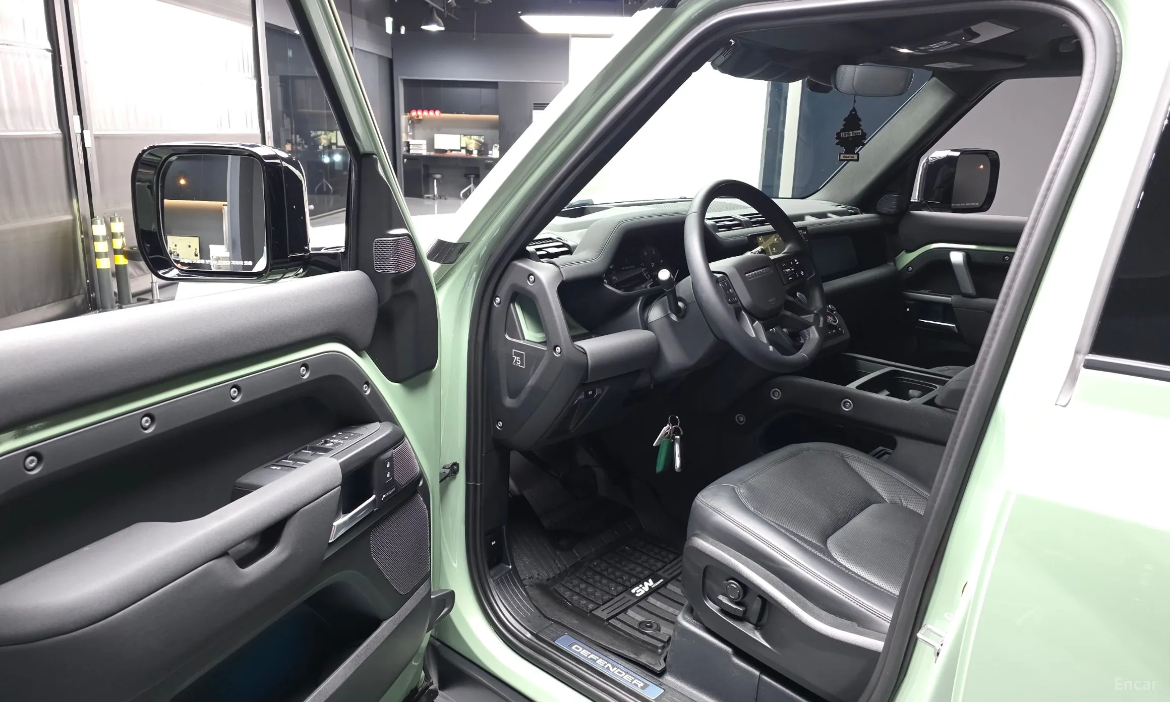 Land Rover Defender (L663) превью 10