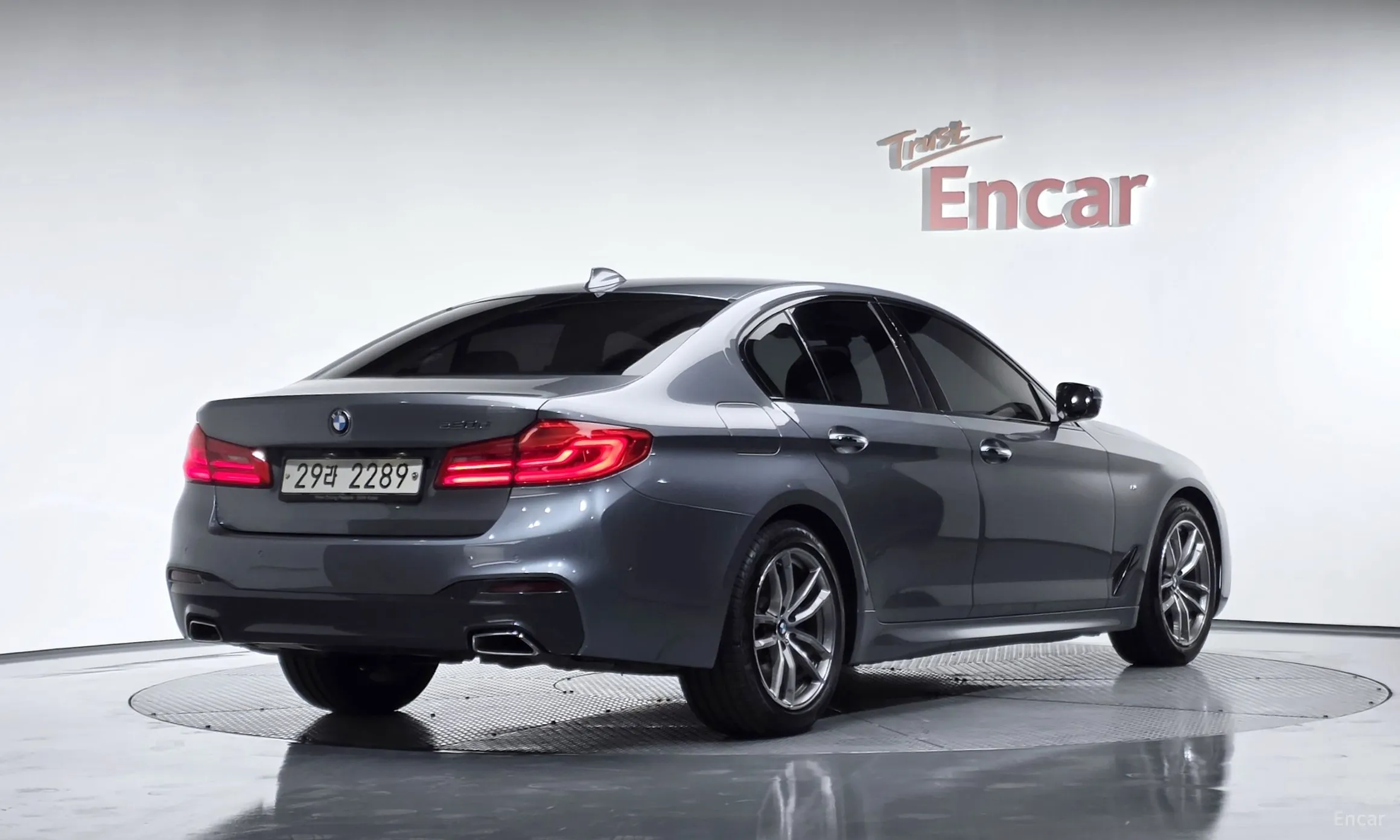 BMW 5 Series (G30)
