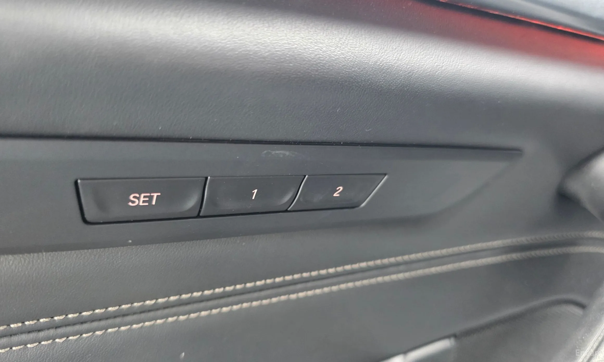 BMW 5 Series (G30) превью 18