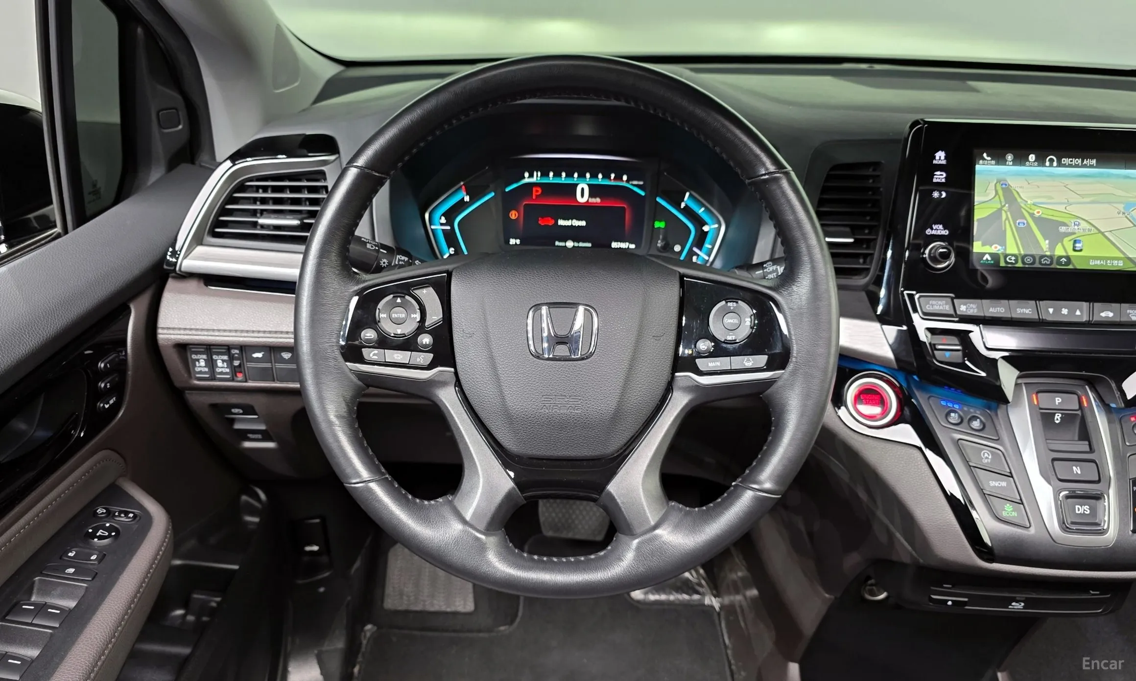 Honda Odyssey превью 12