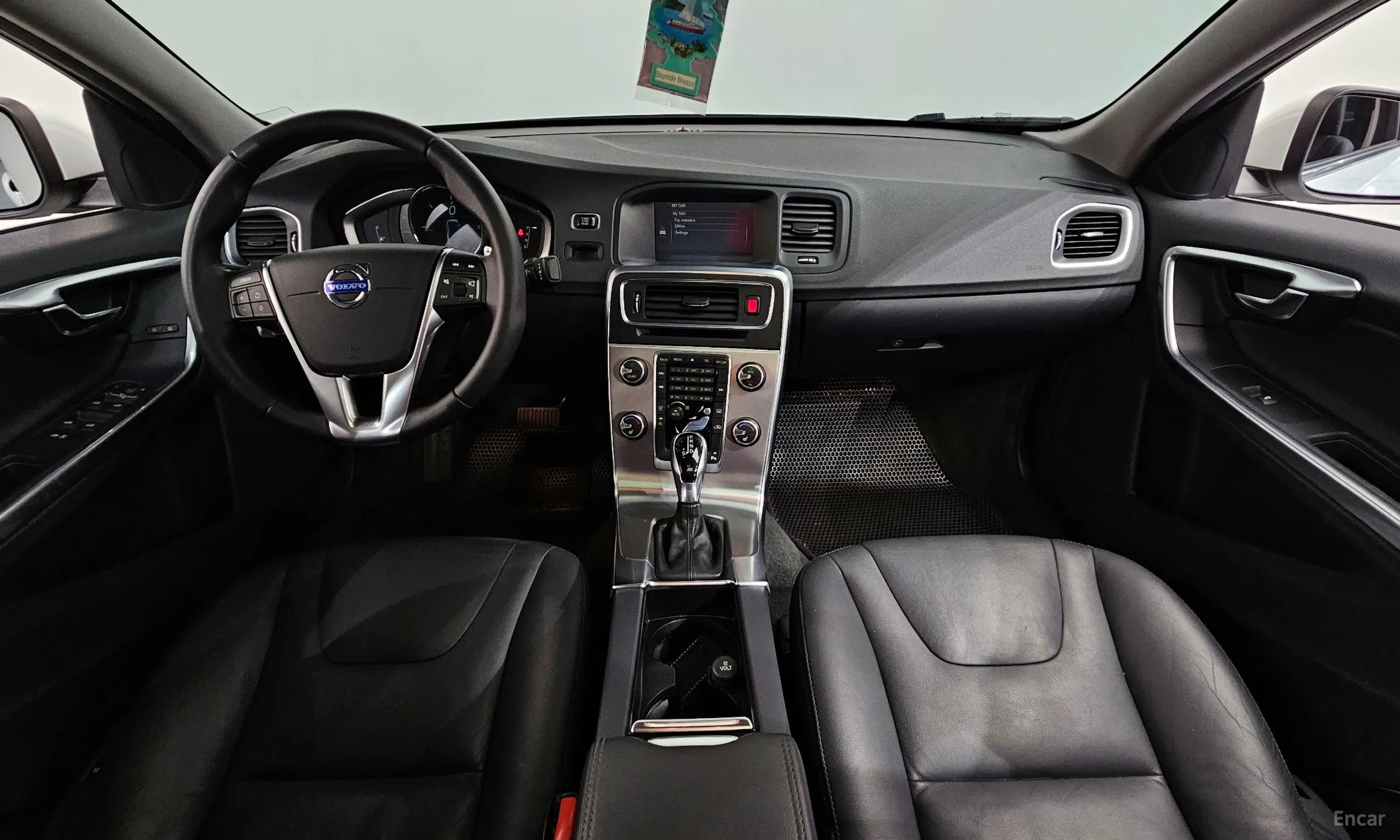 Volvo S60 превью 7