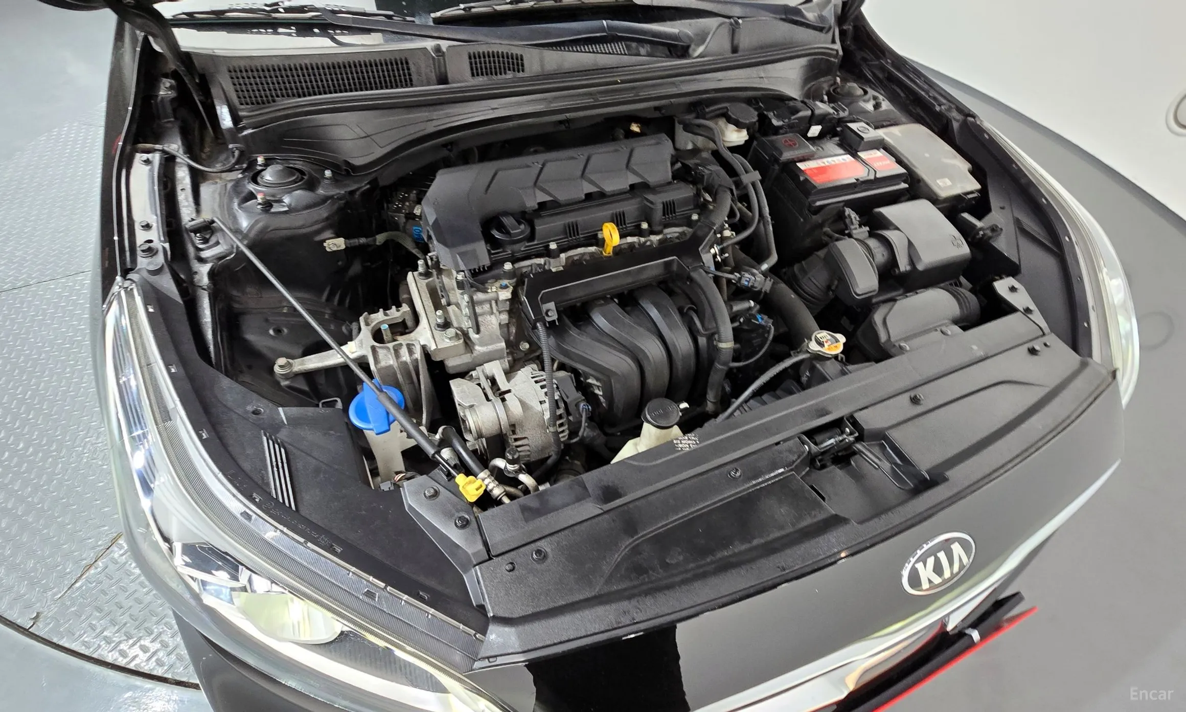 Kia K3 превью 6