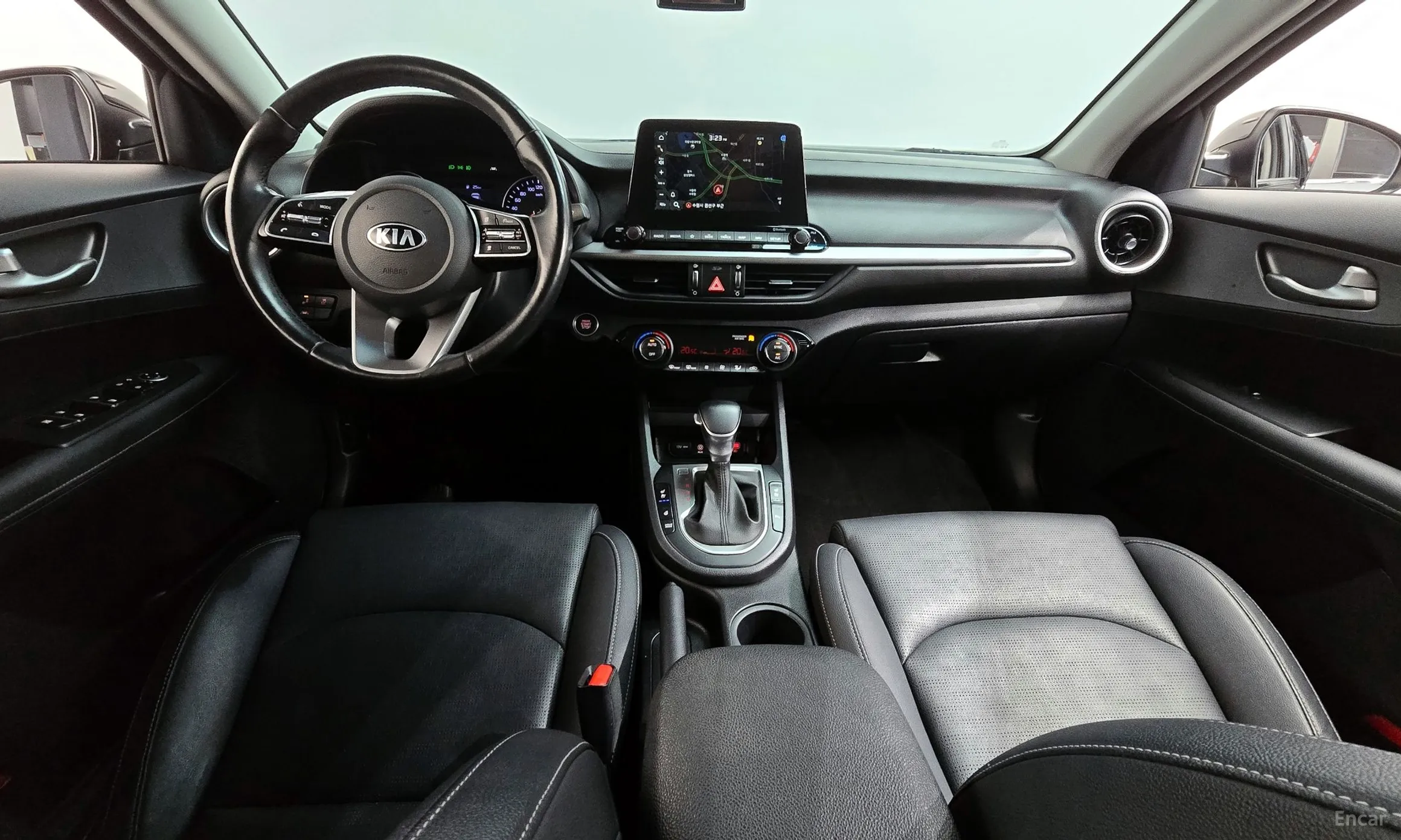 Kia K3 превью 7