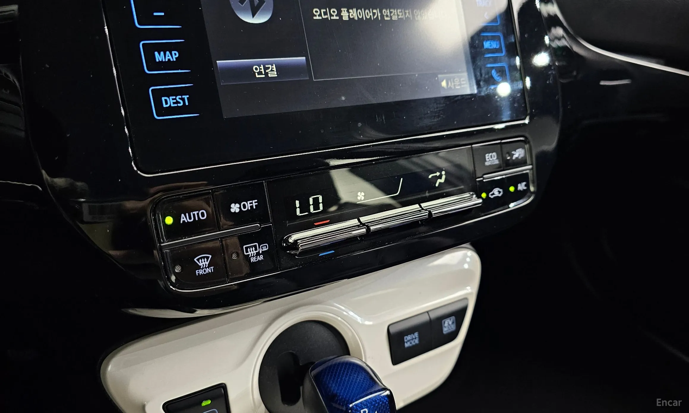 Toyota Prius 4th Generation превью 17