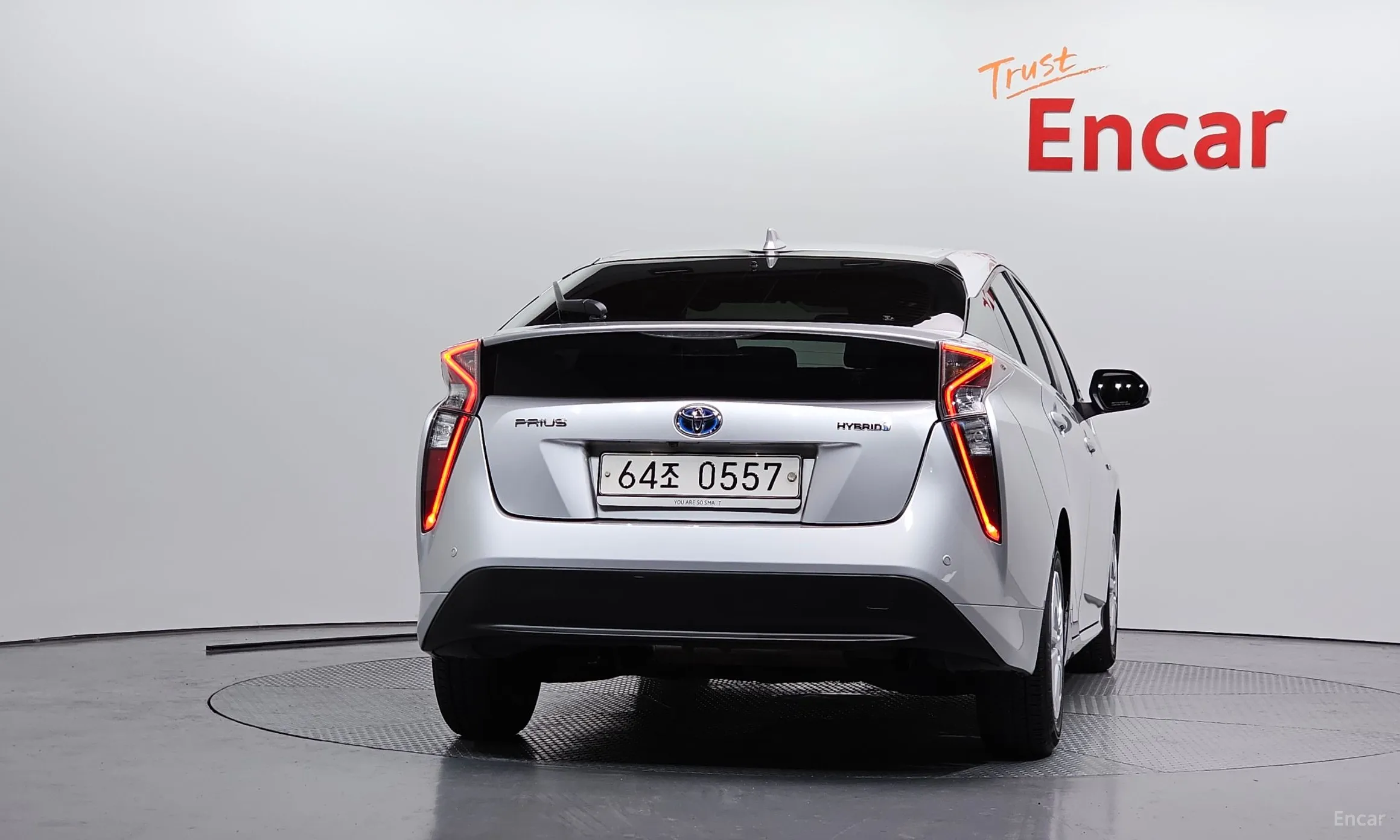 Toyota Prius 4th Generation превью 4