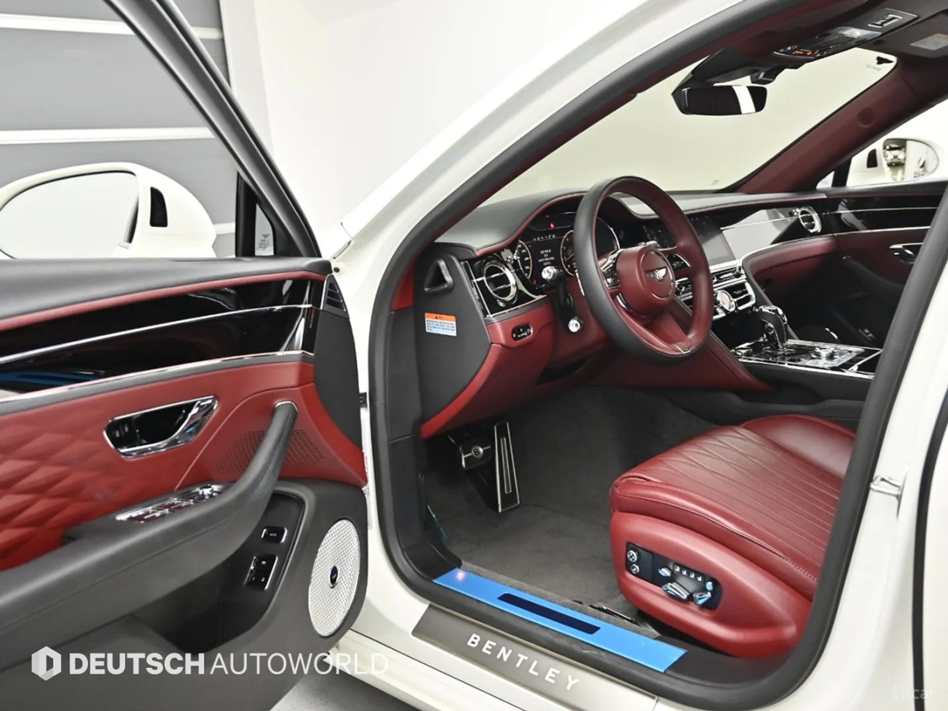 Bentley Flying Spur 3rd Generation превью 11