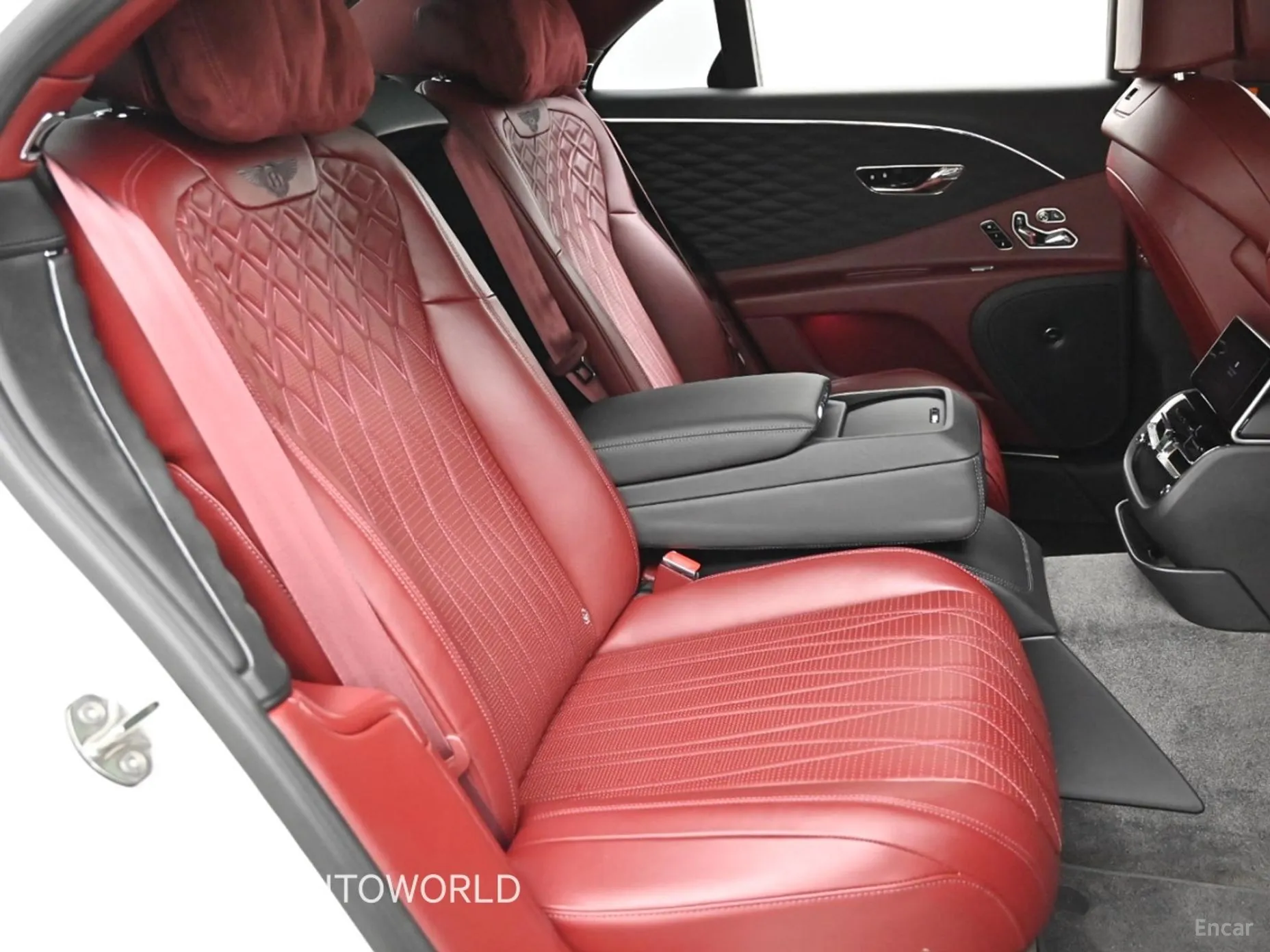 Bentley Flying Spur 3rd Generation превью 12