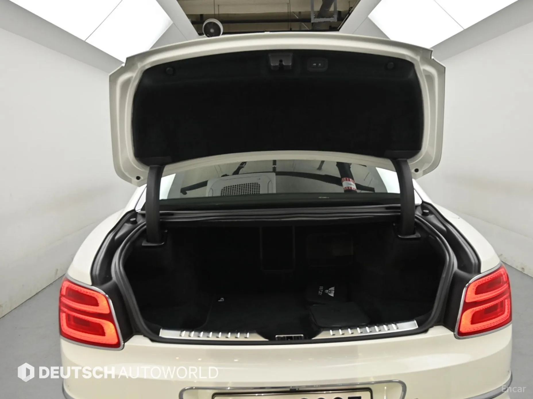 Bentley Flying Spur 3rd Generation превью 19
