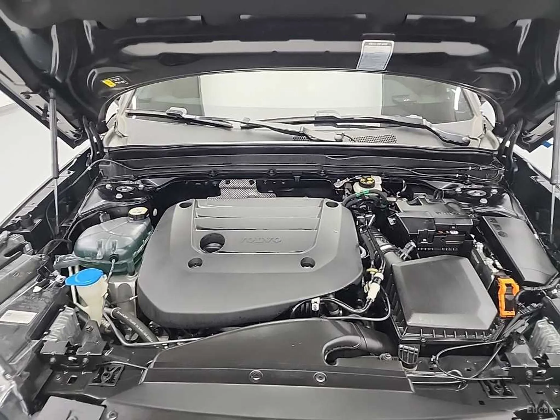 Volvo XC40 превью 5