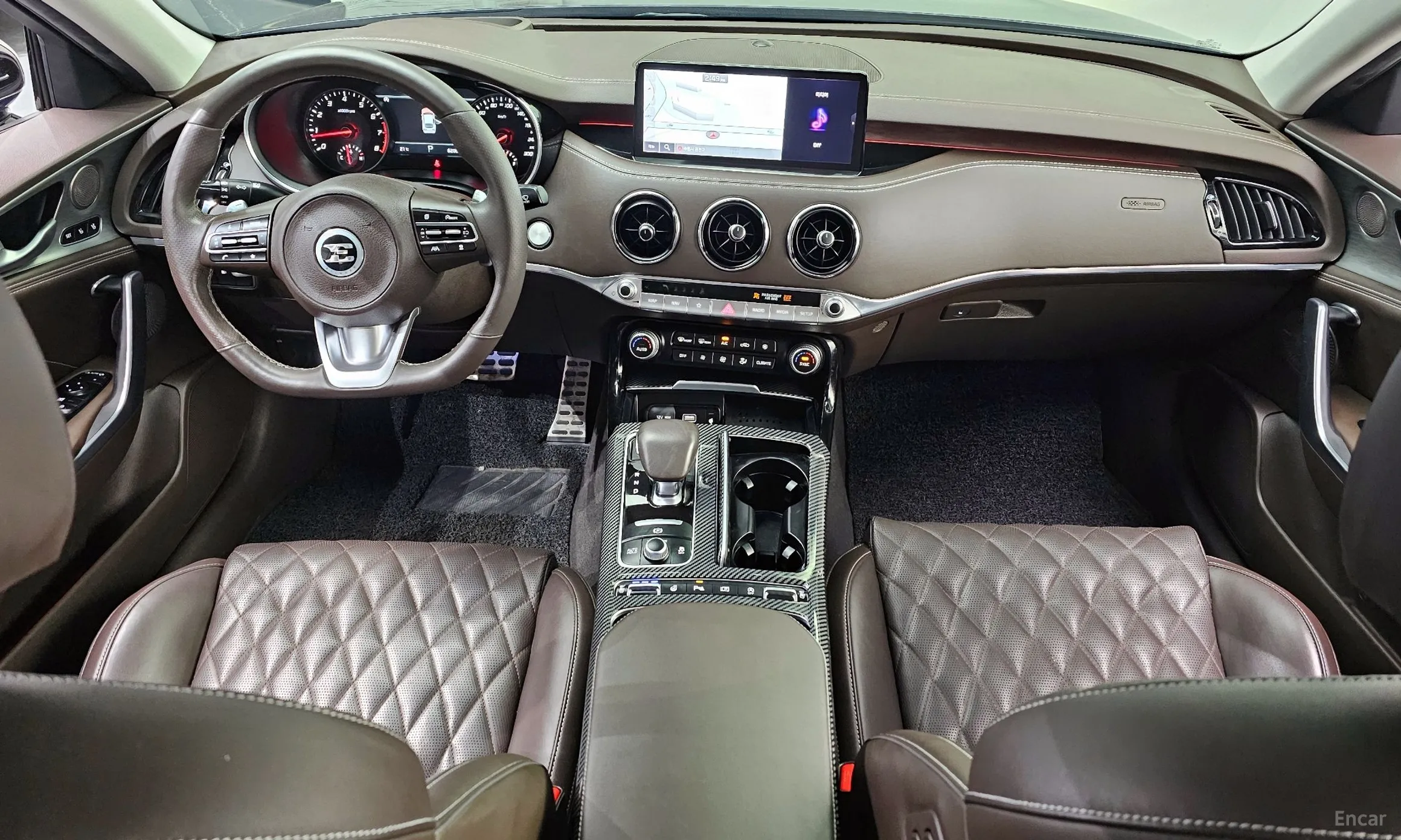 Kia Stinger Master превью 7