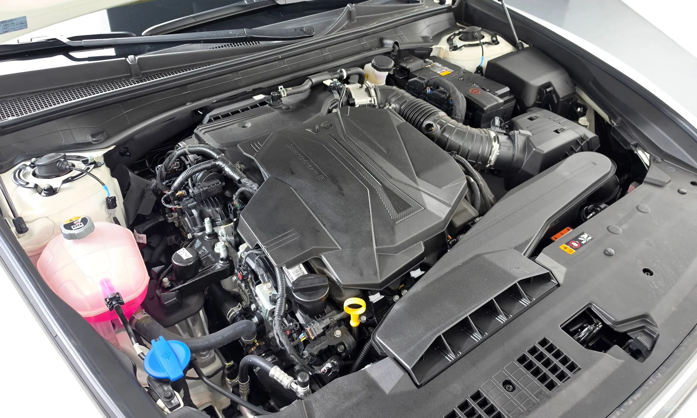 Hyundai Grandeur (GN7) превью 6