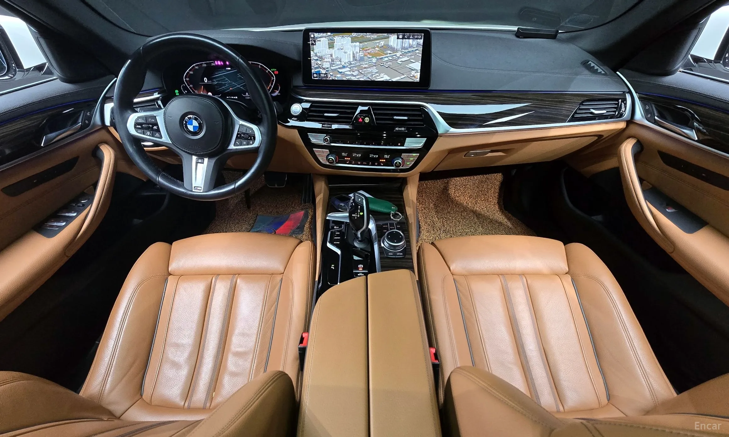 BMW 5 Series (G30) превью 7