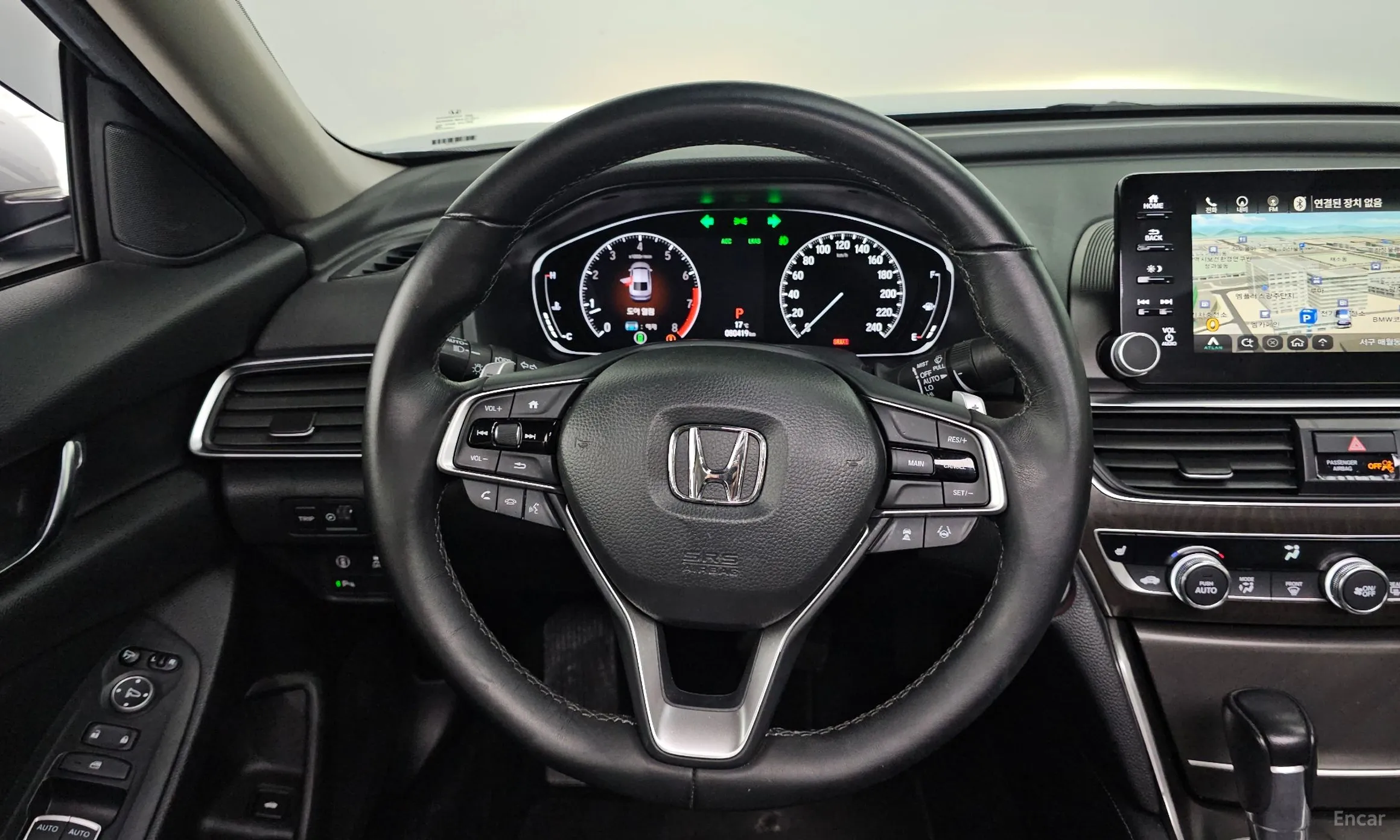 Honda Accord 10th Generation превью 15