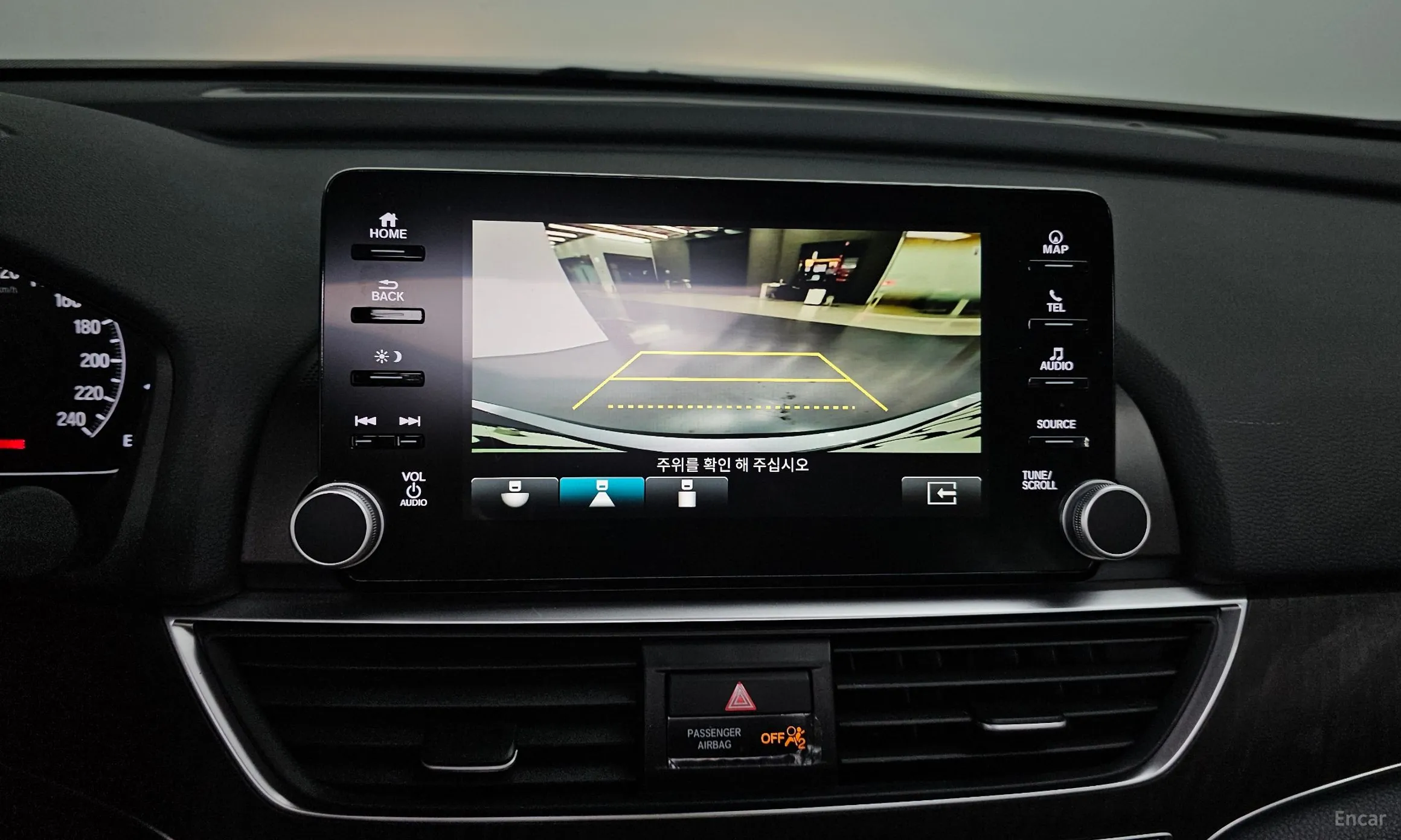 Honda Accord 10th Generation превью 16