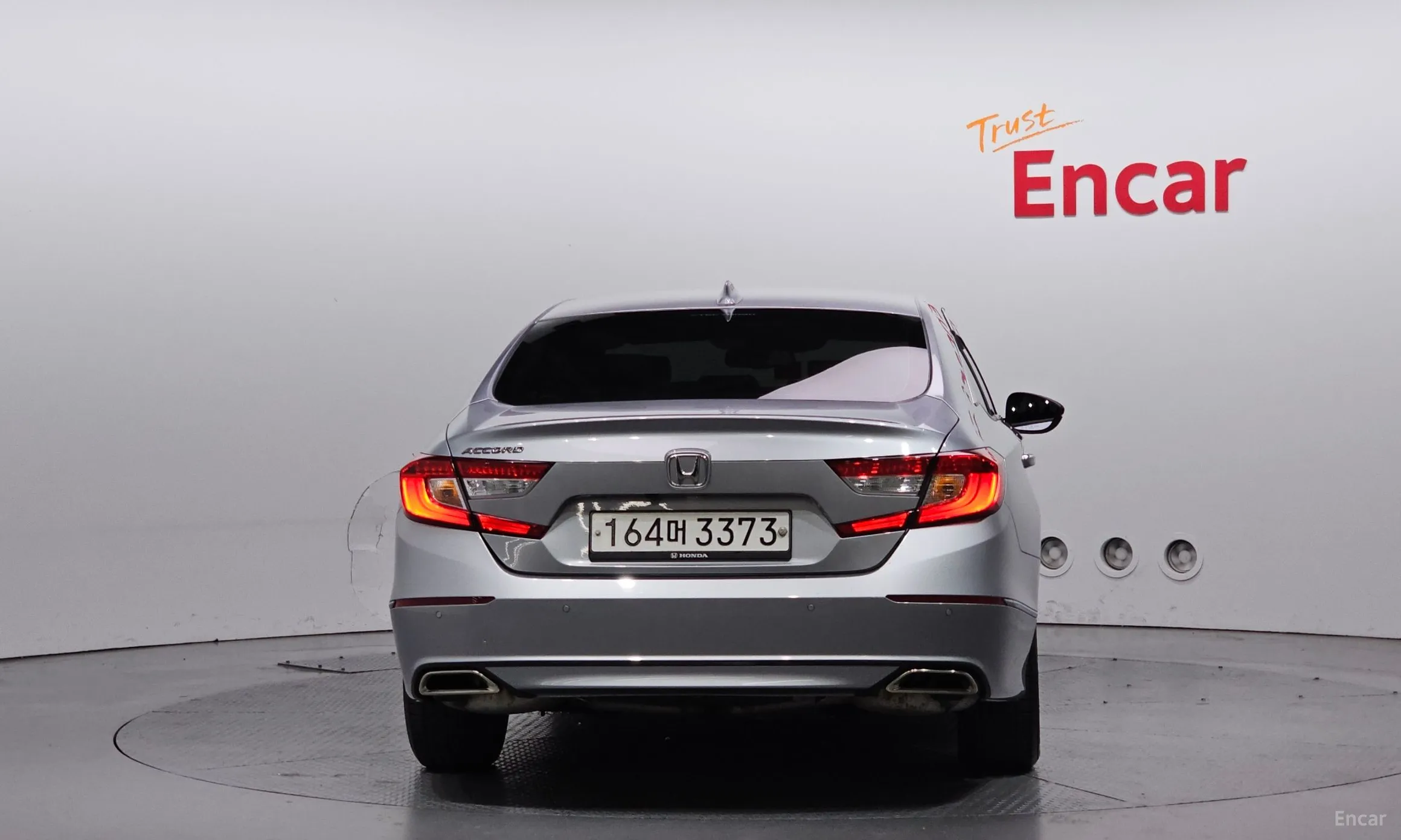 Honda Accord 10th Generation превью 4