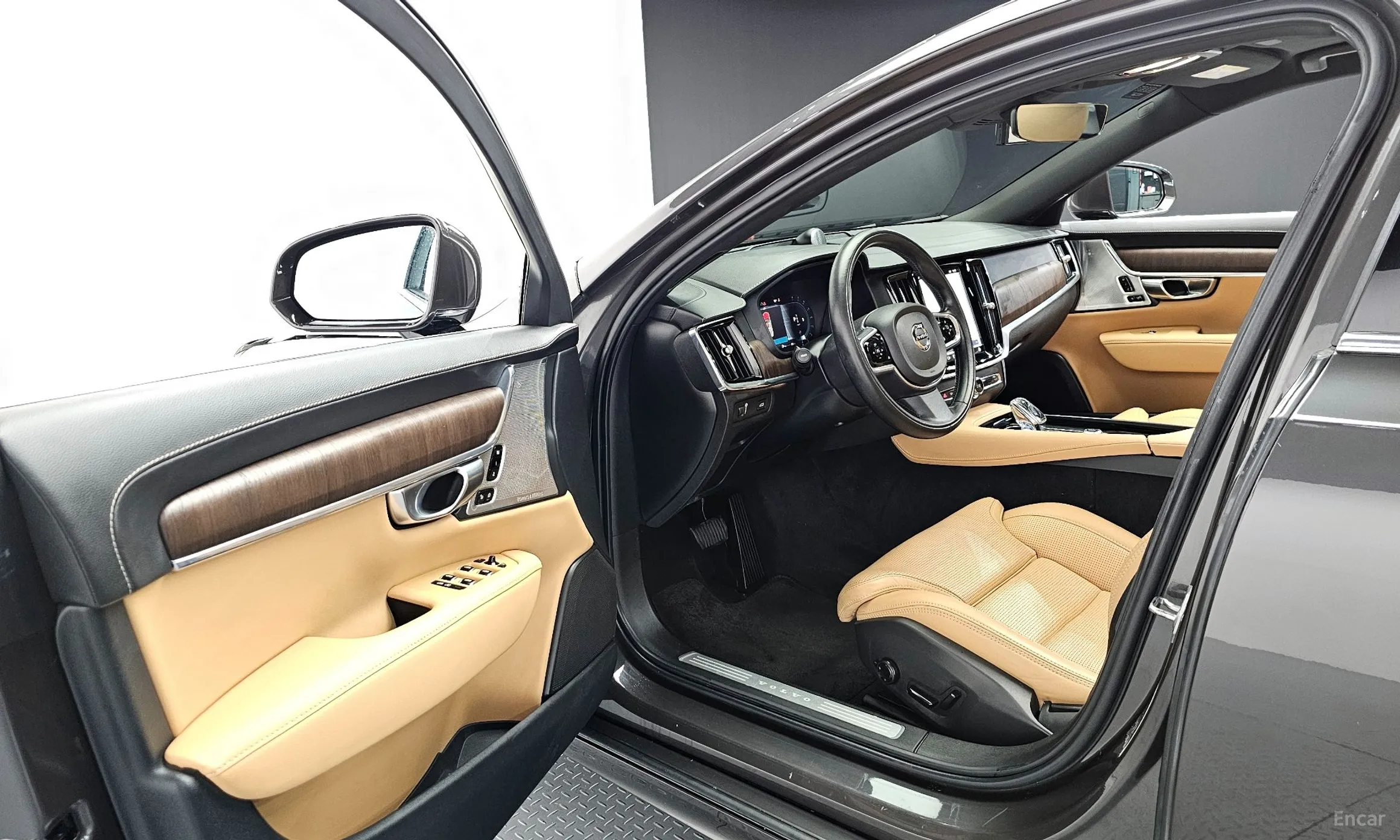 Volvo S90 превью 10