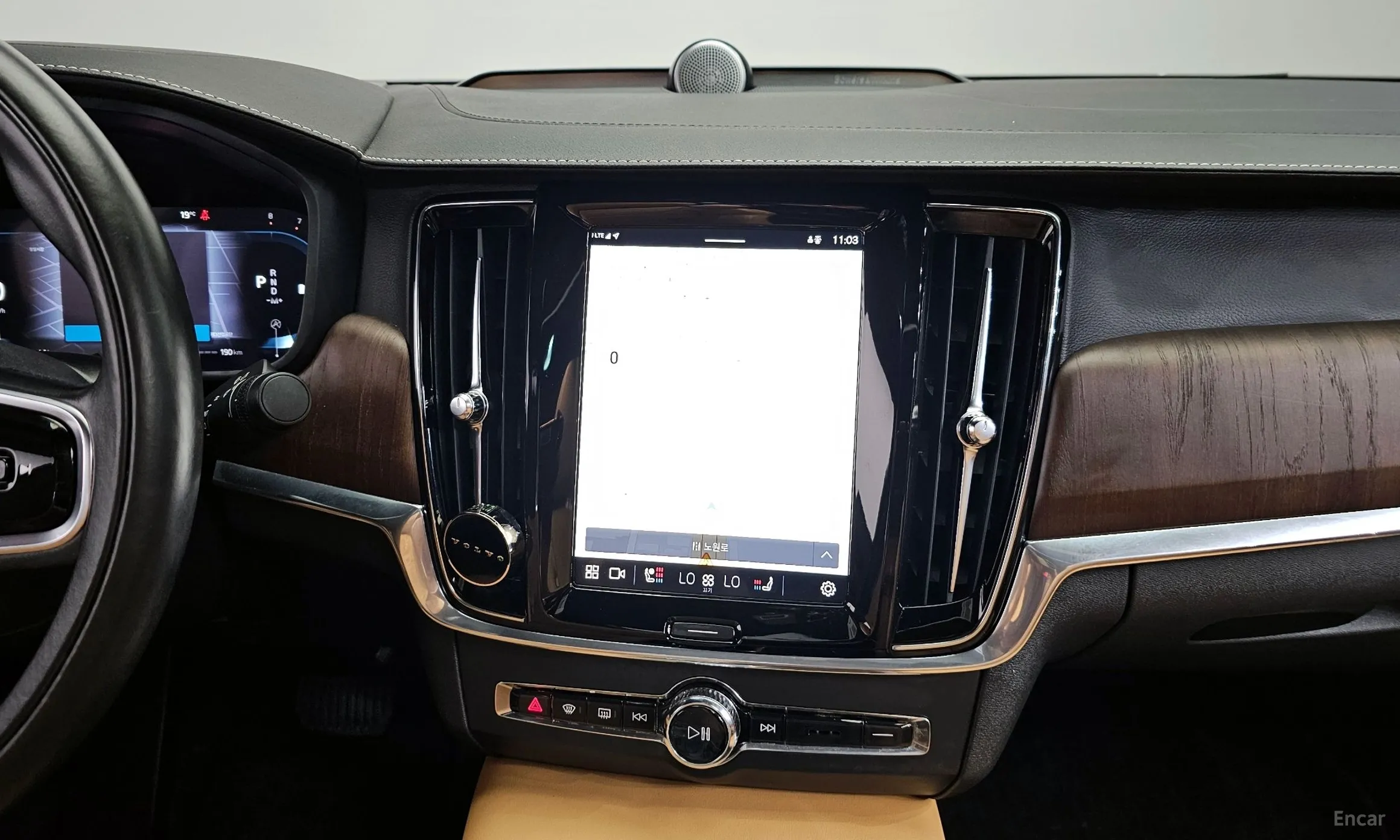 Volvo S90 превью 12