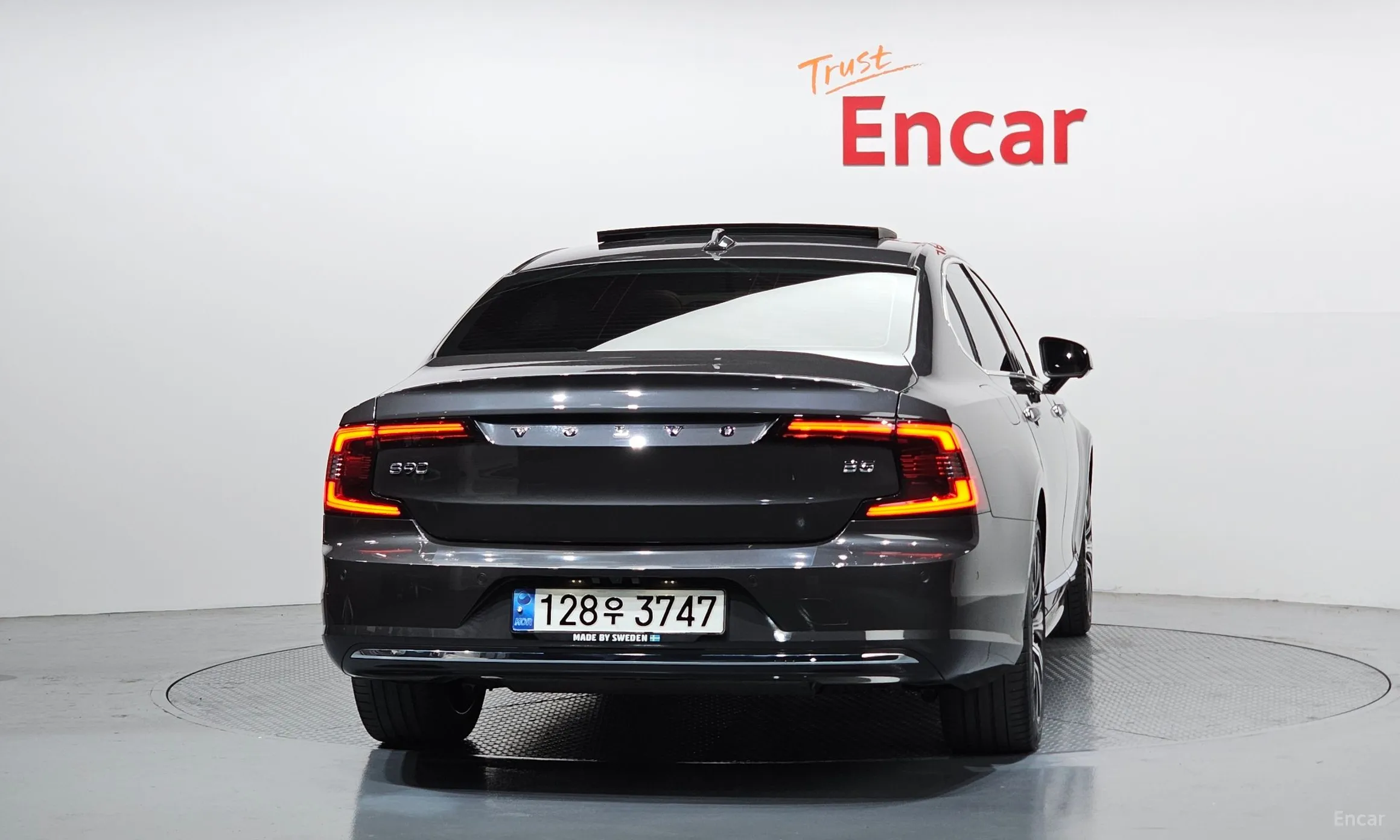 Volvo S90 превью 4