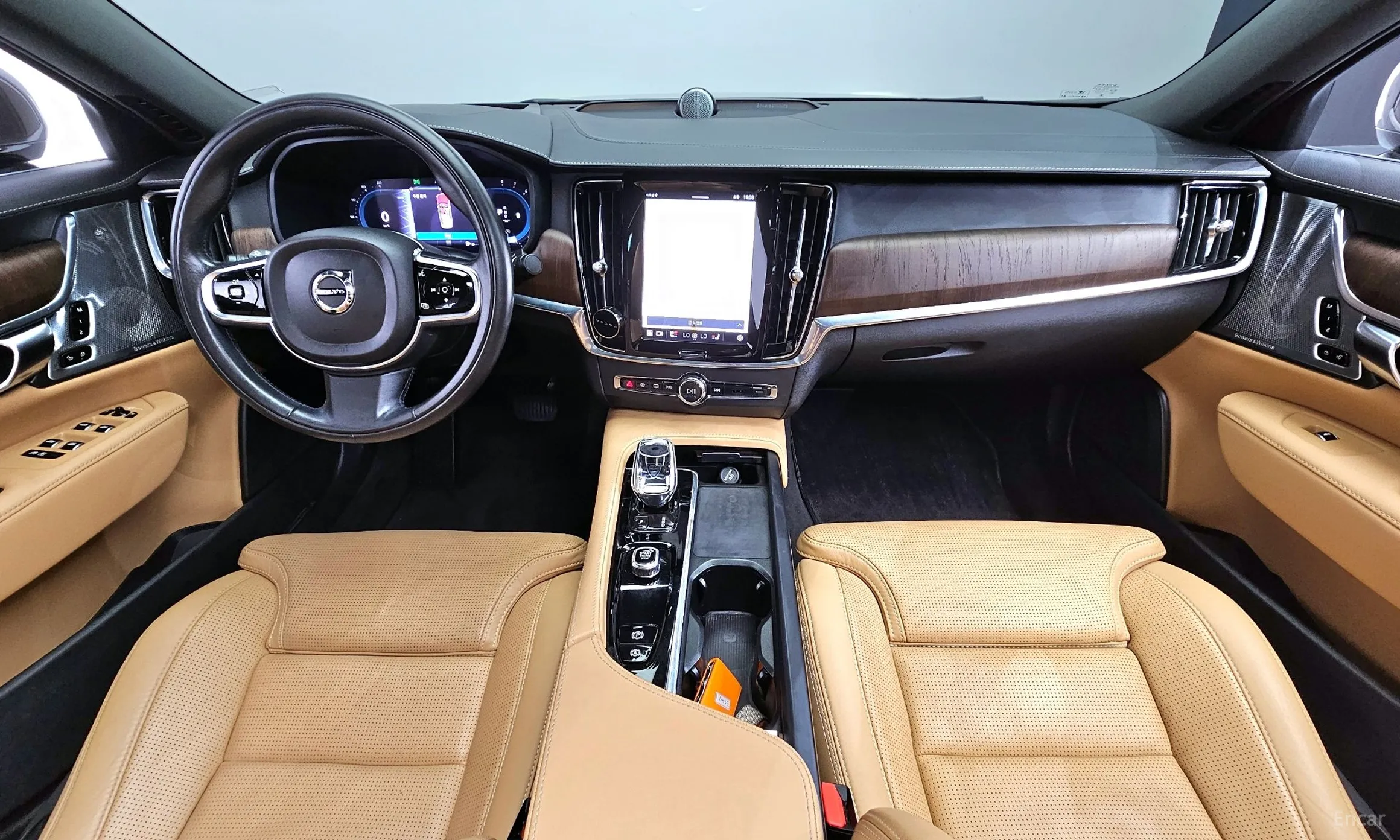 Volvo S90 превью 7