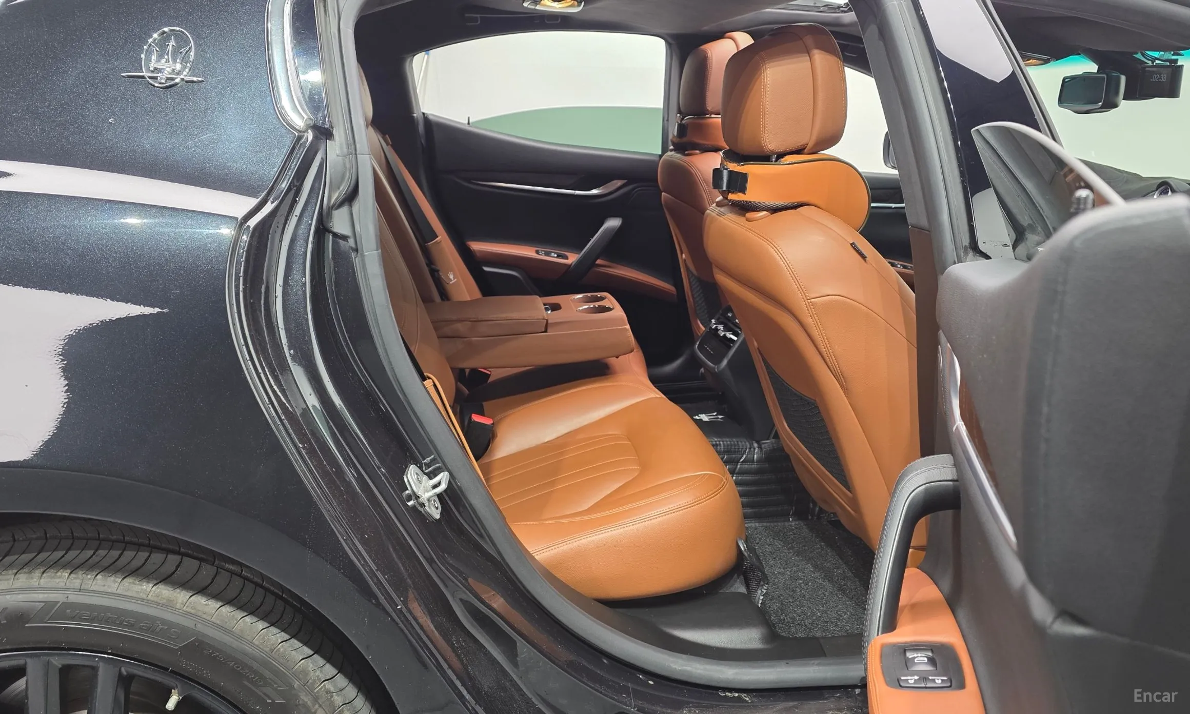 Maserati Ghibli превью 12