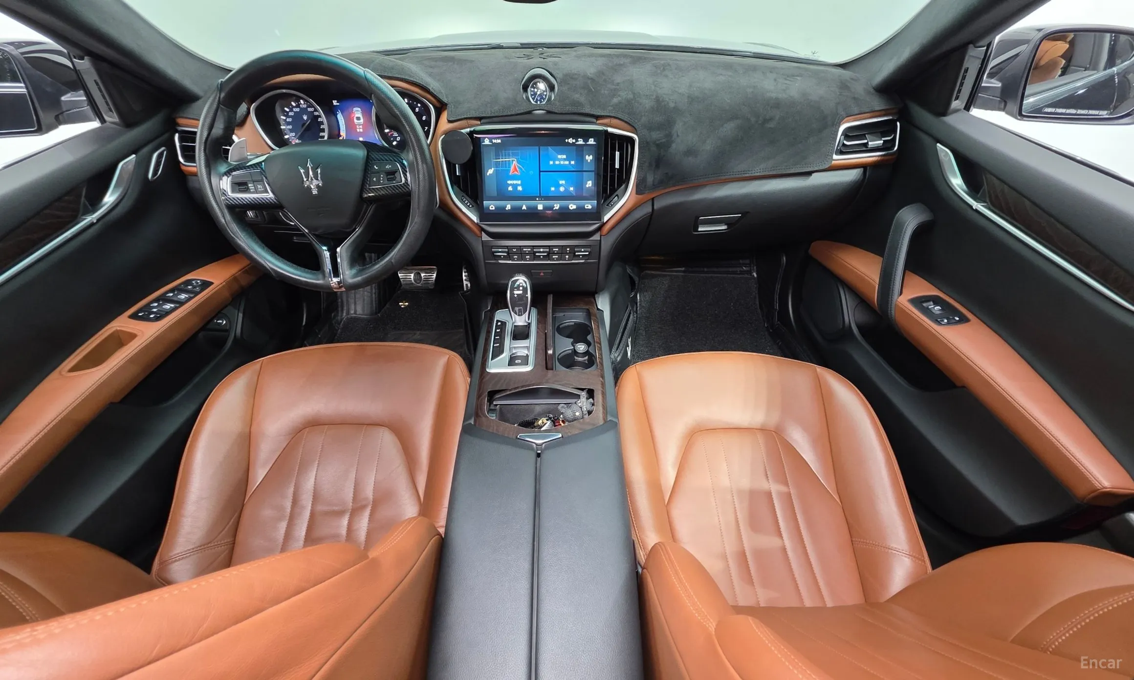 Maserati Ghibli превью 7
