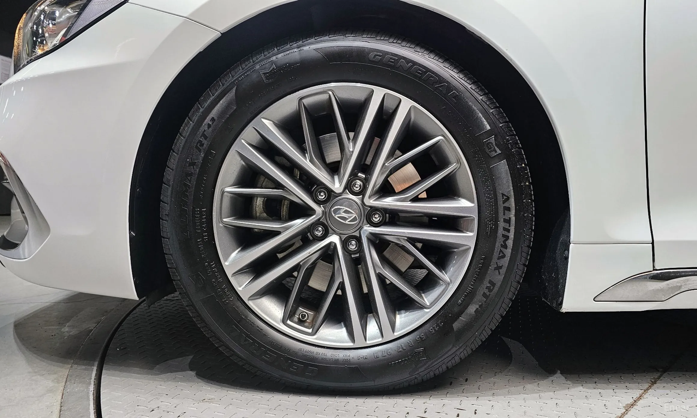 Hyundai Grandeur IG превью 5