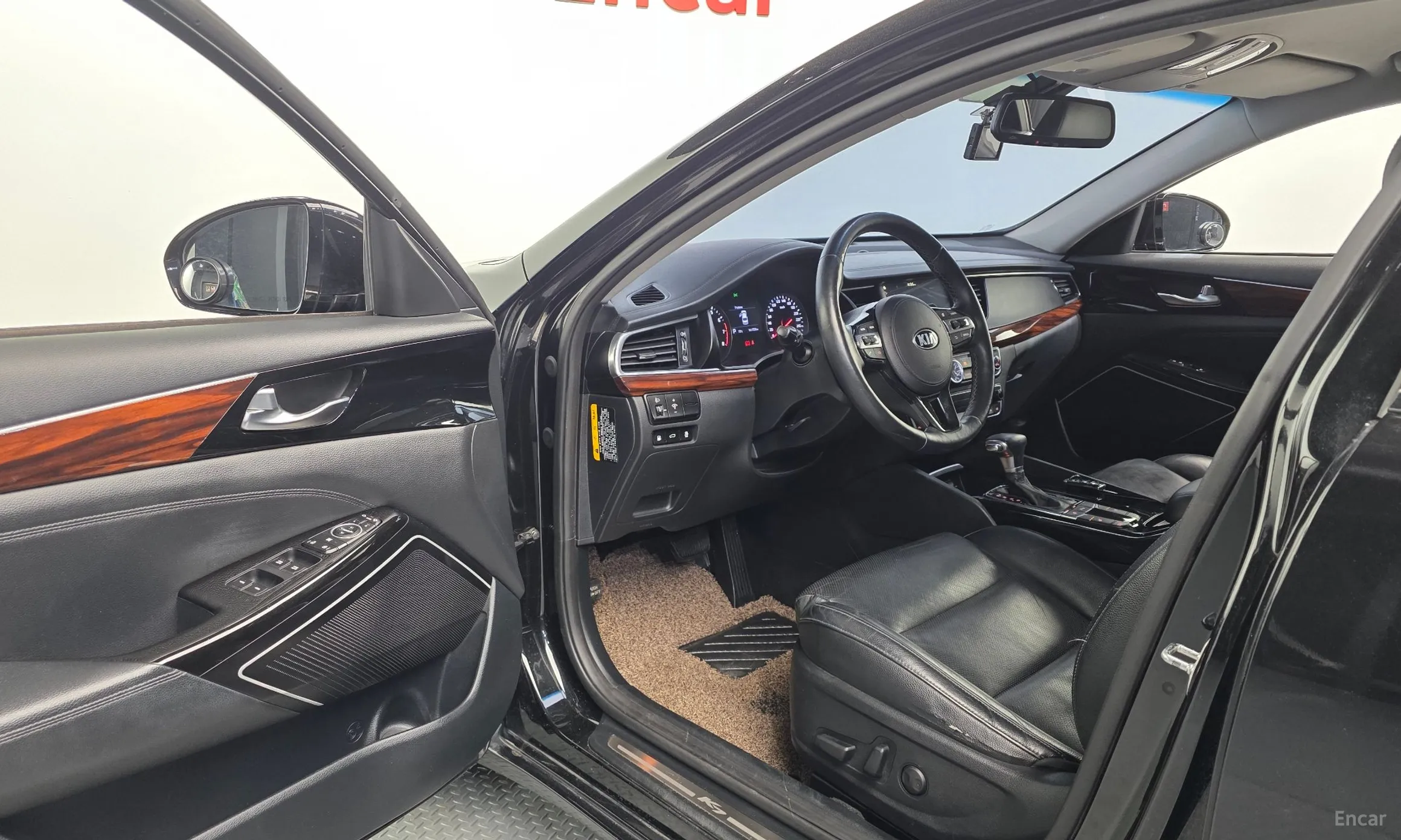 Kia K7 превью 10