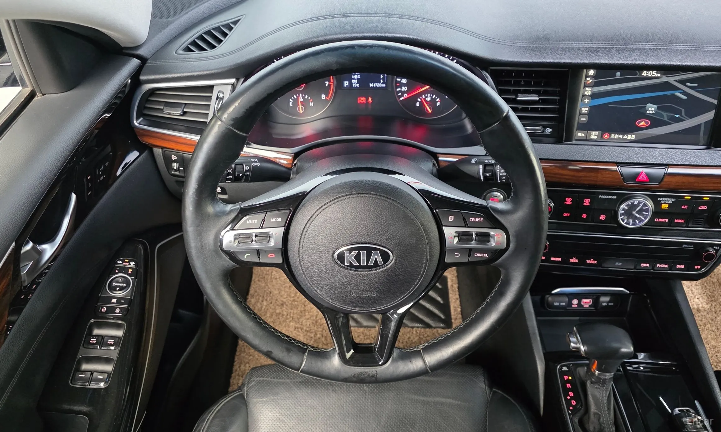Kia K7 превью 13