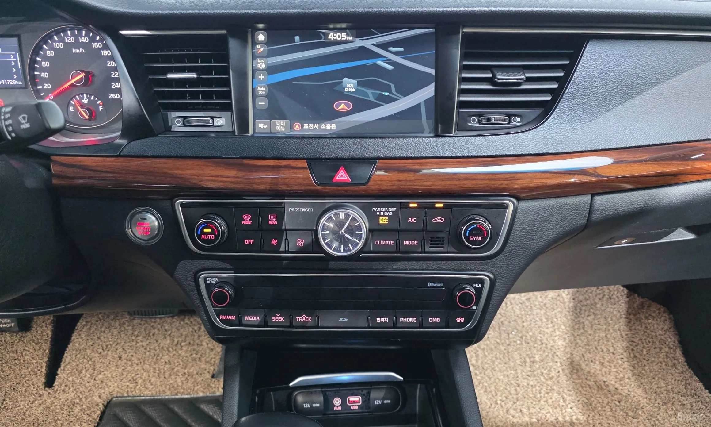 Kia K7 превью 14