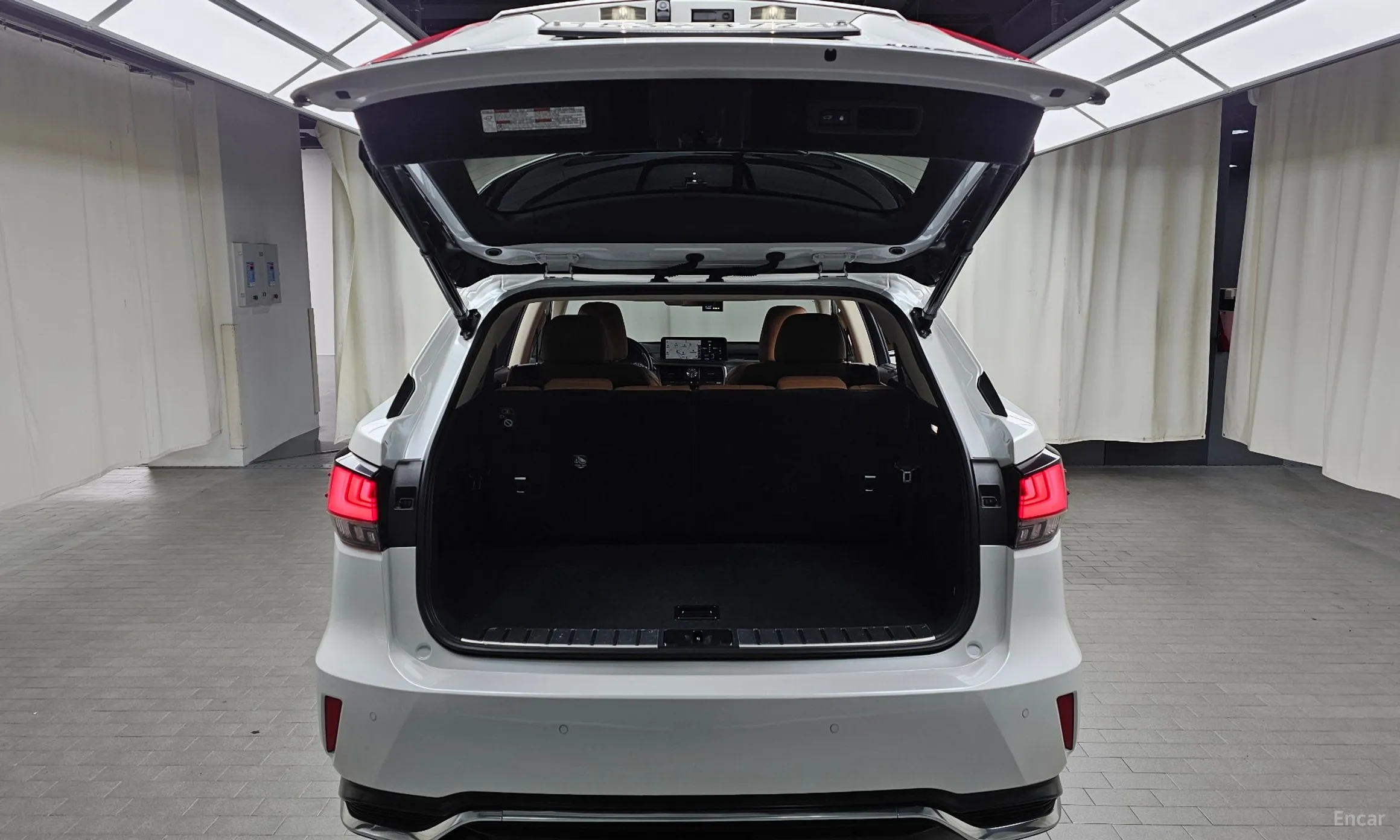 Lexus RX450hL 4th Generation превью 20