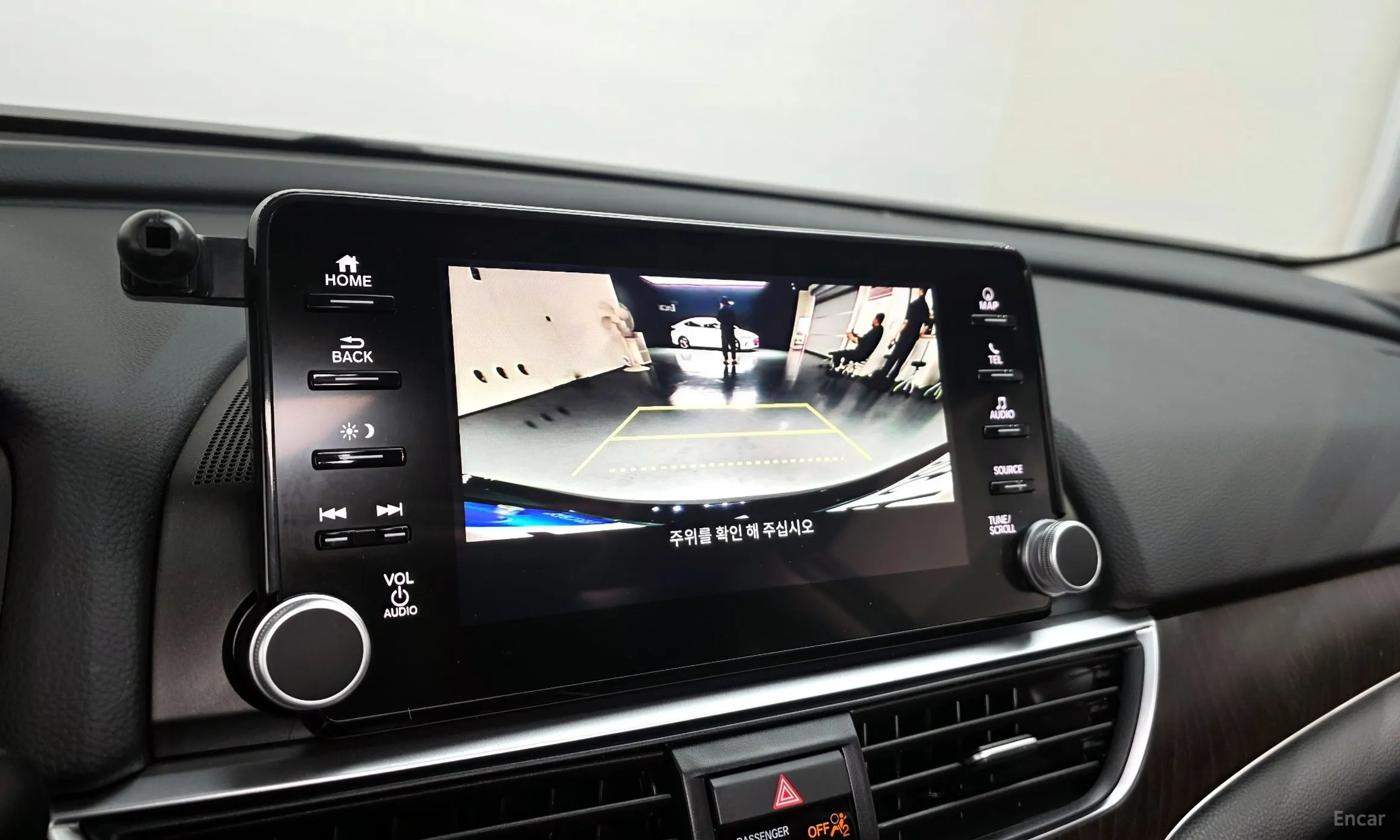 Honda Accord 10th Generation превью 14